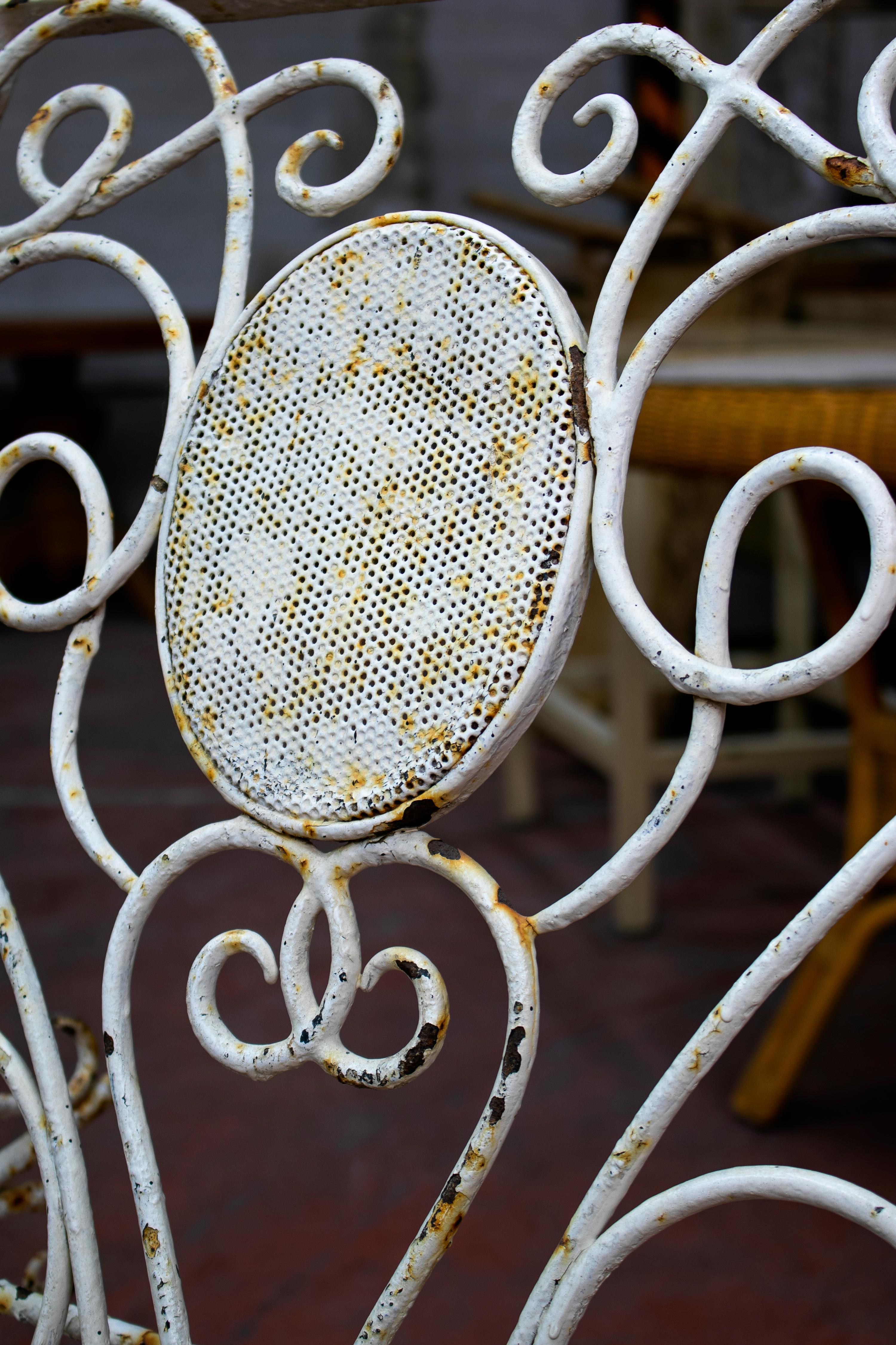 1970s Pair of Spanish Iron Garden Armchairs For Sale 5