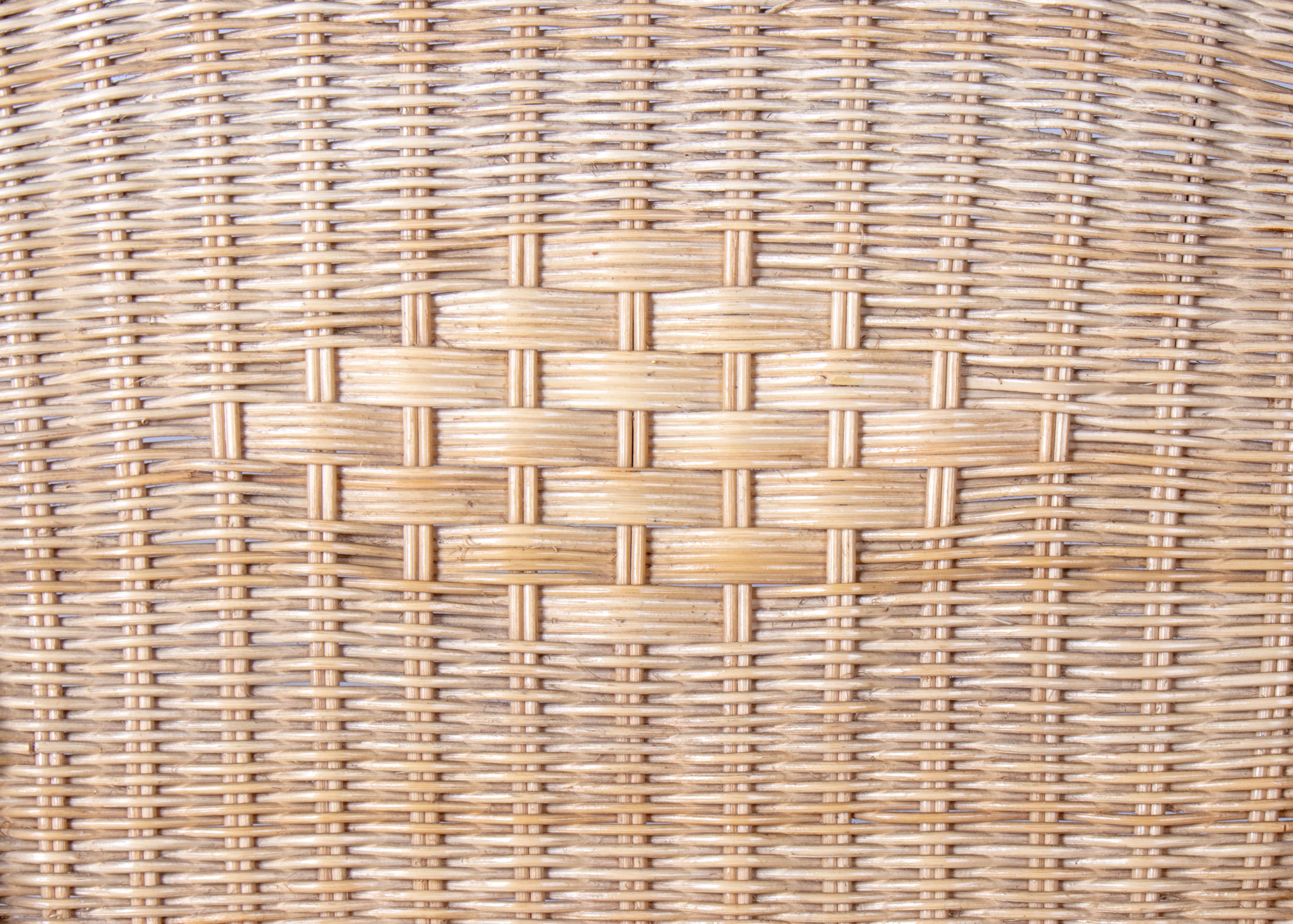 Paar spanische handgefertigte Sessel aus Korbweide und Bambus aus den 1970er Jahren im Angebot 4