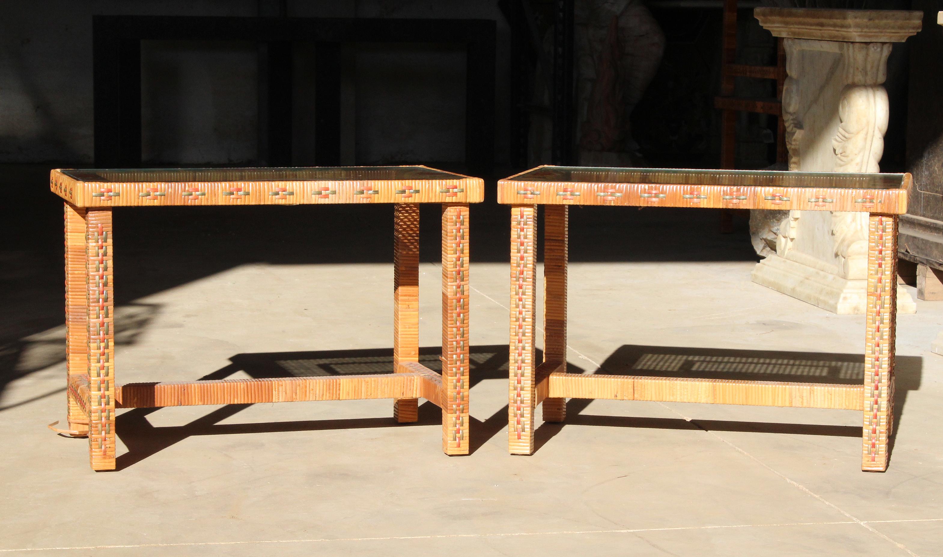 1970s Pair of Spanish Woven Wicker Wooden Bedside Tables In Good Condition In Marbella, ES