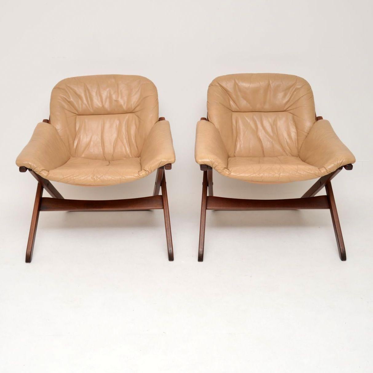 A stylish and extremely comfortable pair of vintage leather armchairs, these were made in Sweden and date from the 1970s. They are in excellent condition for their age, with only some extremely minor surface wear here and there.

Measures: Width
