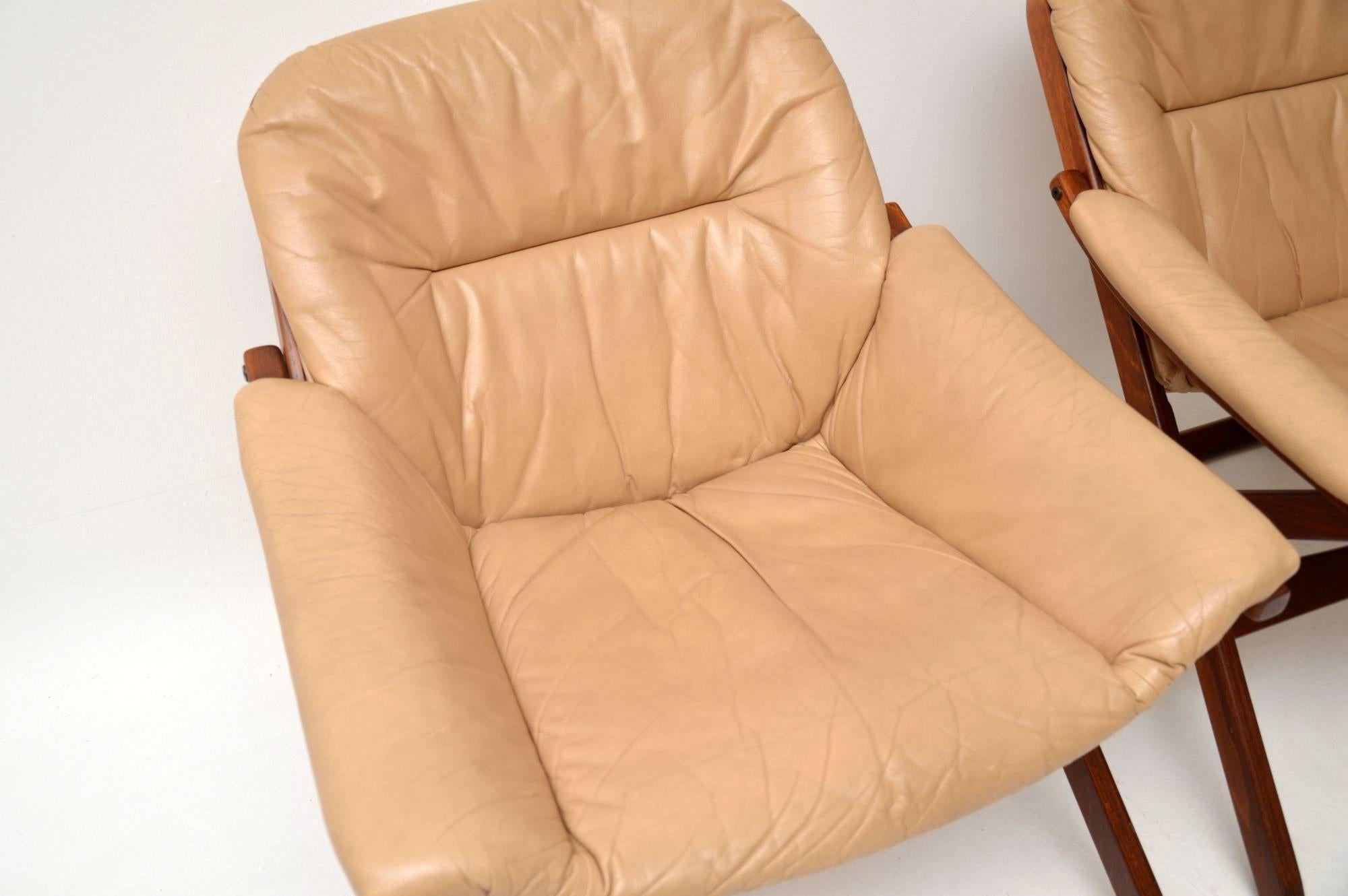 1970s Pair of Swedish Leather Armchairs 2