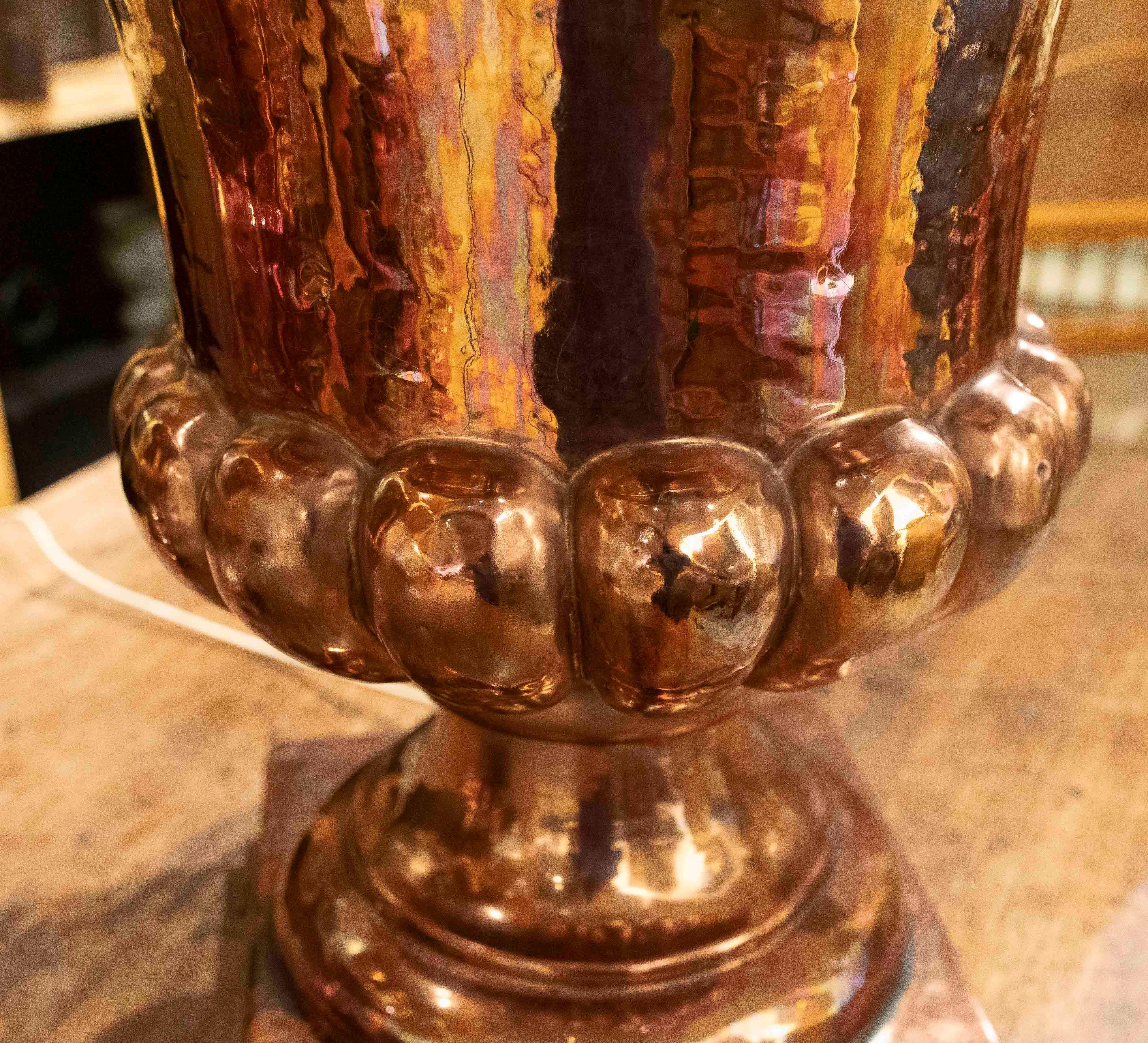 1970s Pair of Table Lamps in Ceramic Goblet Shape with Glossy Finish For Sale 6