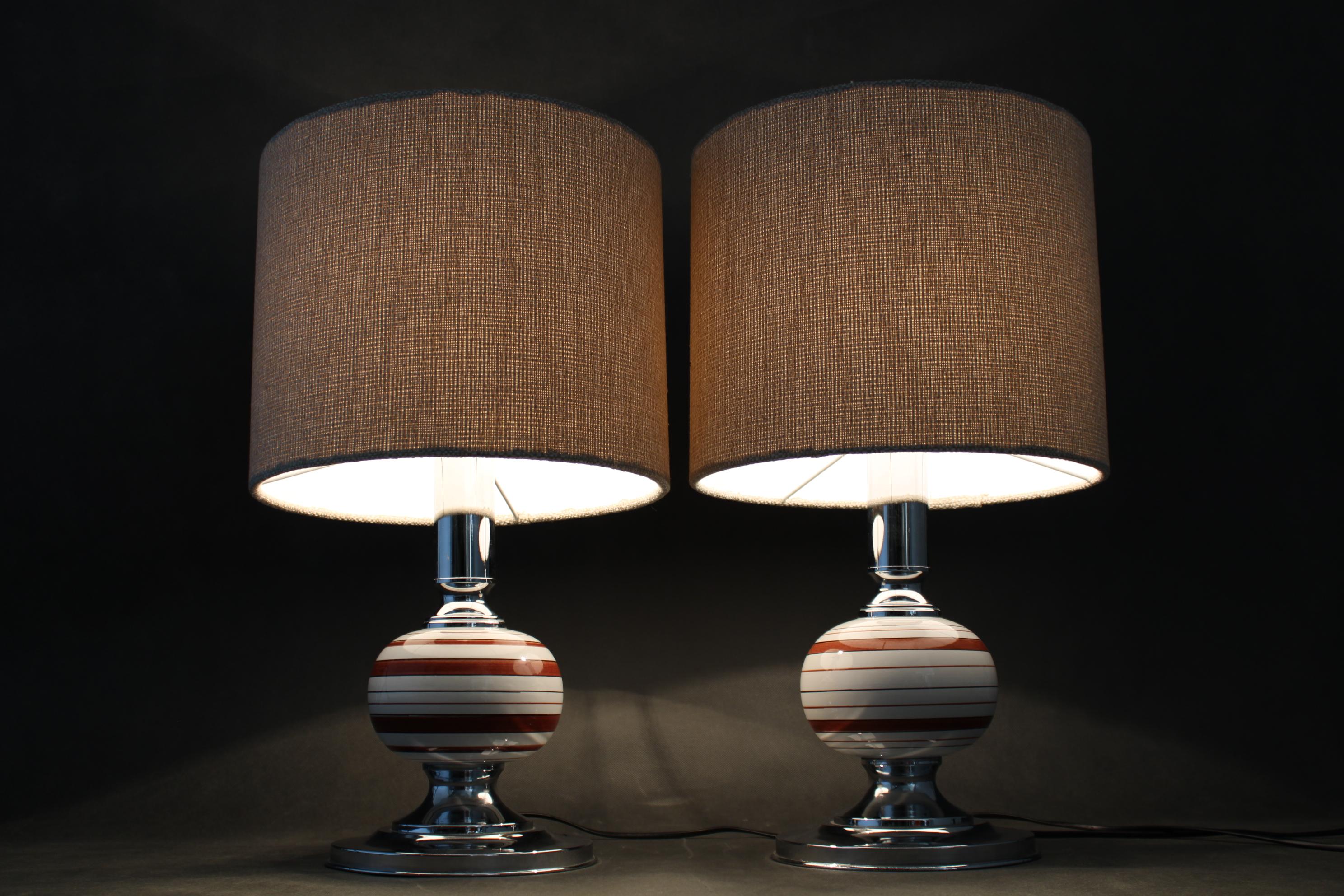 1970s Pair Of Table Lamps With New Fabric Shade, Italy For Sale 2