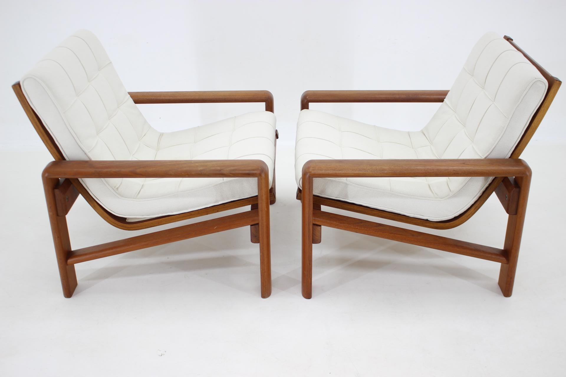 Mid-Century Modern 1970s Pair of Teak Armchairs by EMC Mobler, Denmark For Sale