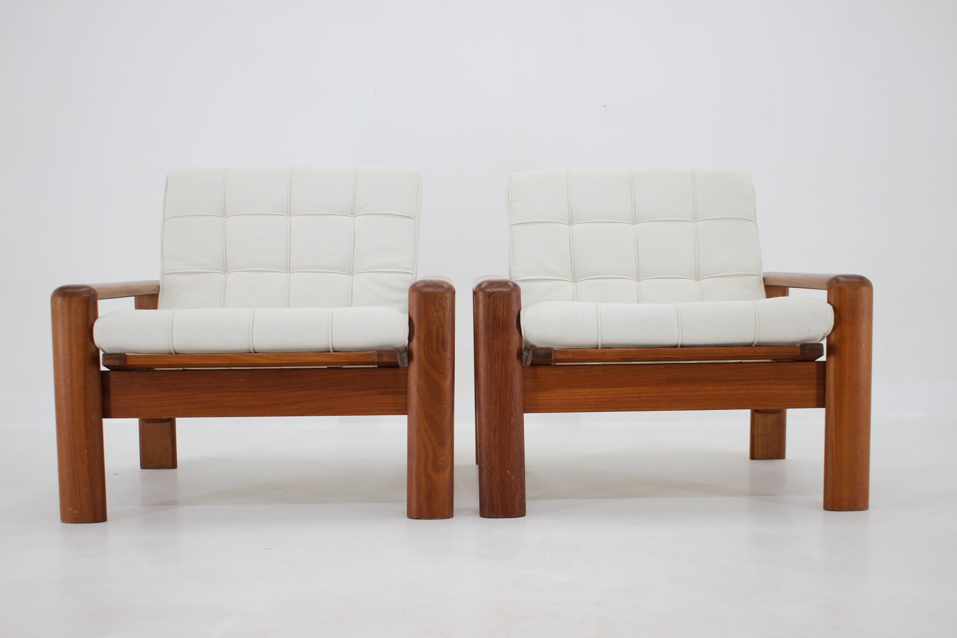 1970s Pair of Teak Armchairs by EMC Mobler, Denmark In Good Condition For Sale In Praha, CZ