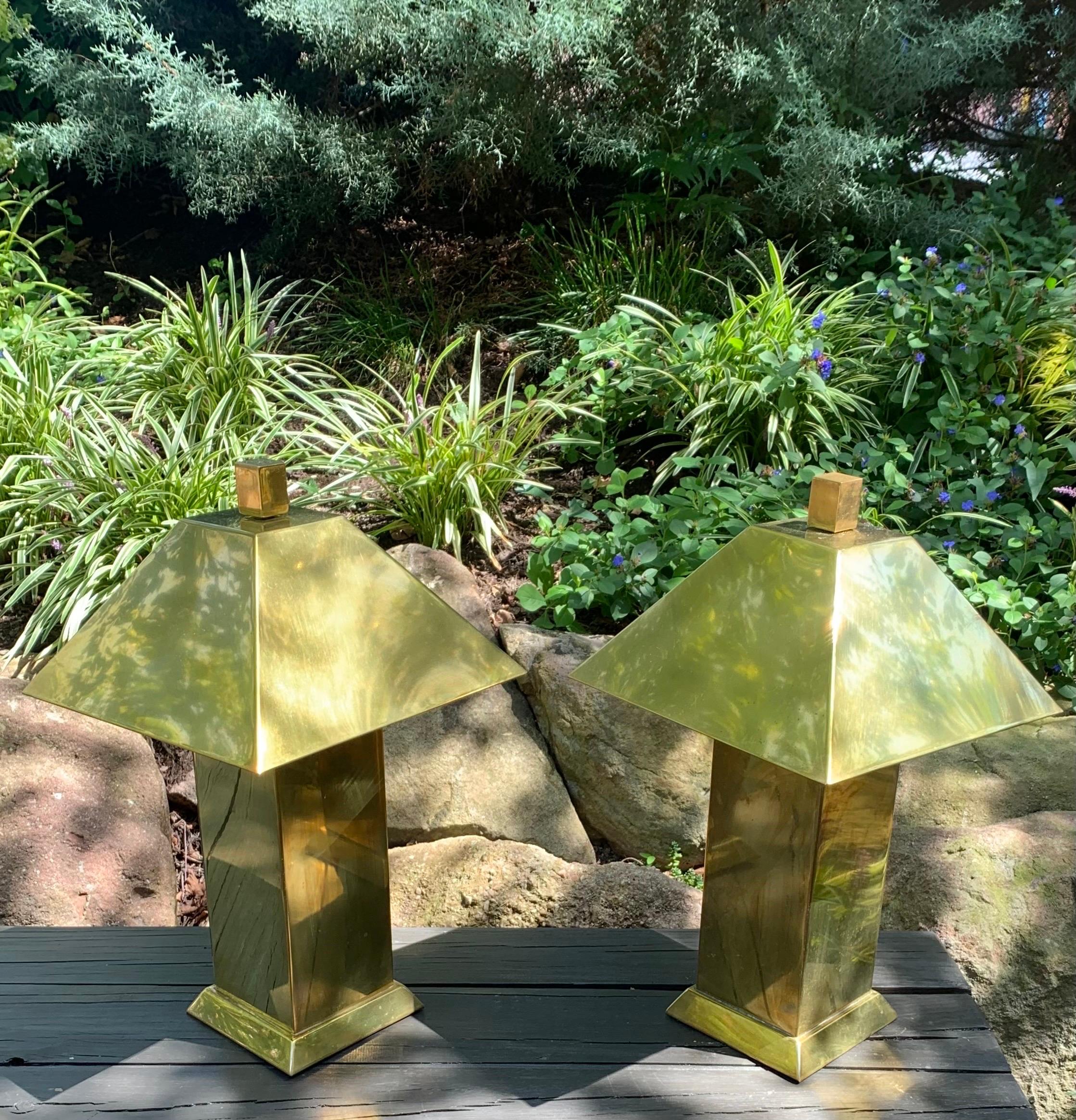 American 1970s Pair of Unusual Cubist Brass Table Lamps attributed to Koch and Lowy