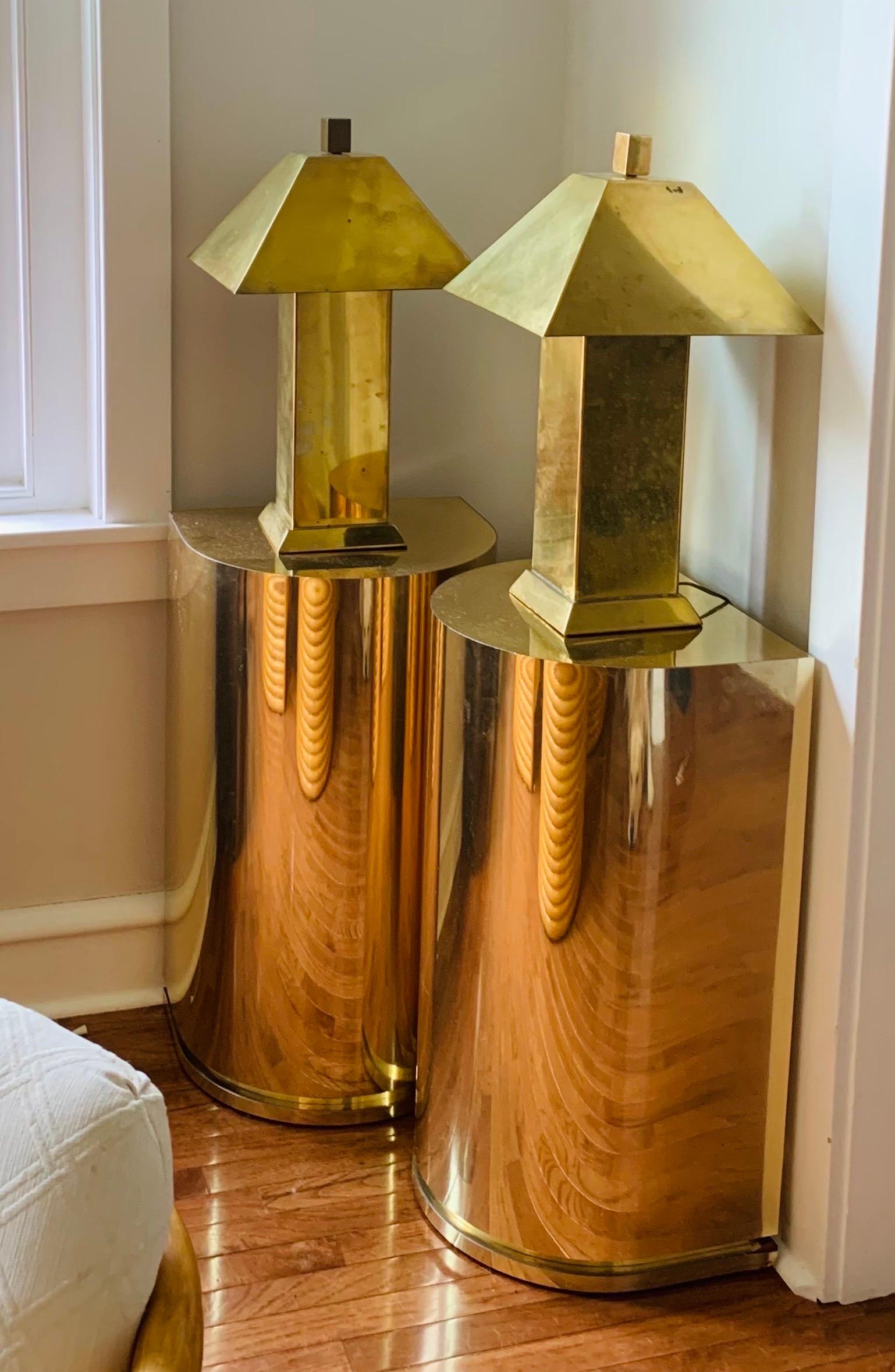 1970s Pair of Unusual Cubist Brass Table Lamps attributed to Koch and Lowy In Good Condition In West Reading, PA