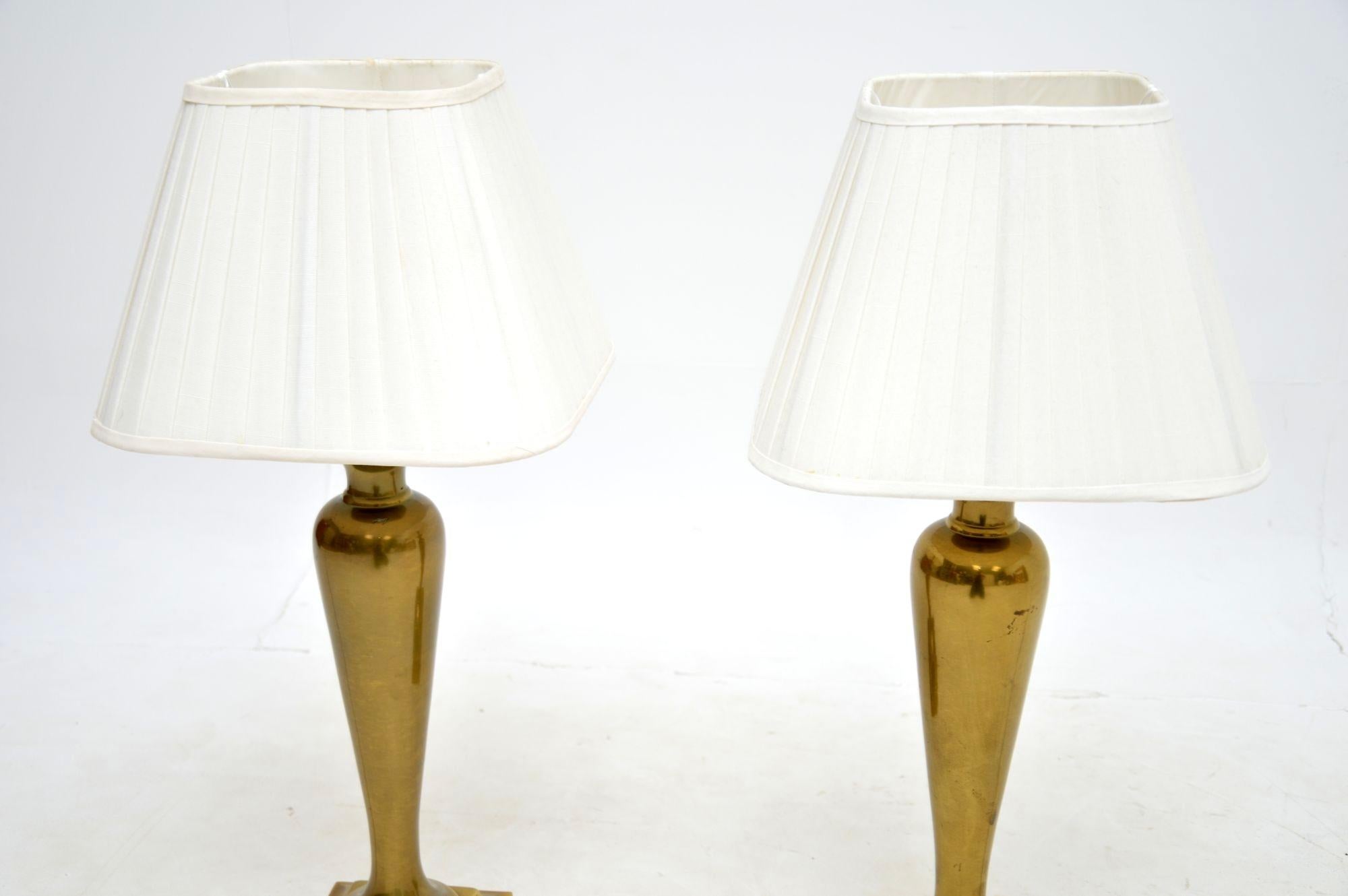 Mid-Century Modern 1970s Pair of Vintage Brass Table Lamps en vente