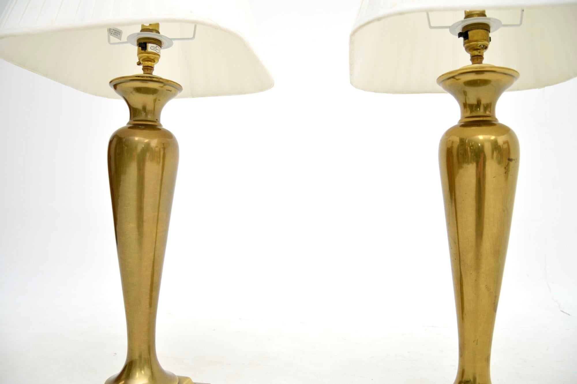Anglais 1970s Pair of Vintage Brass Table Lamps en vente