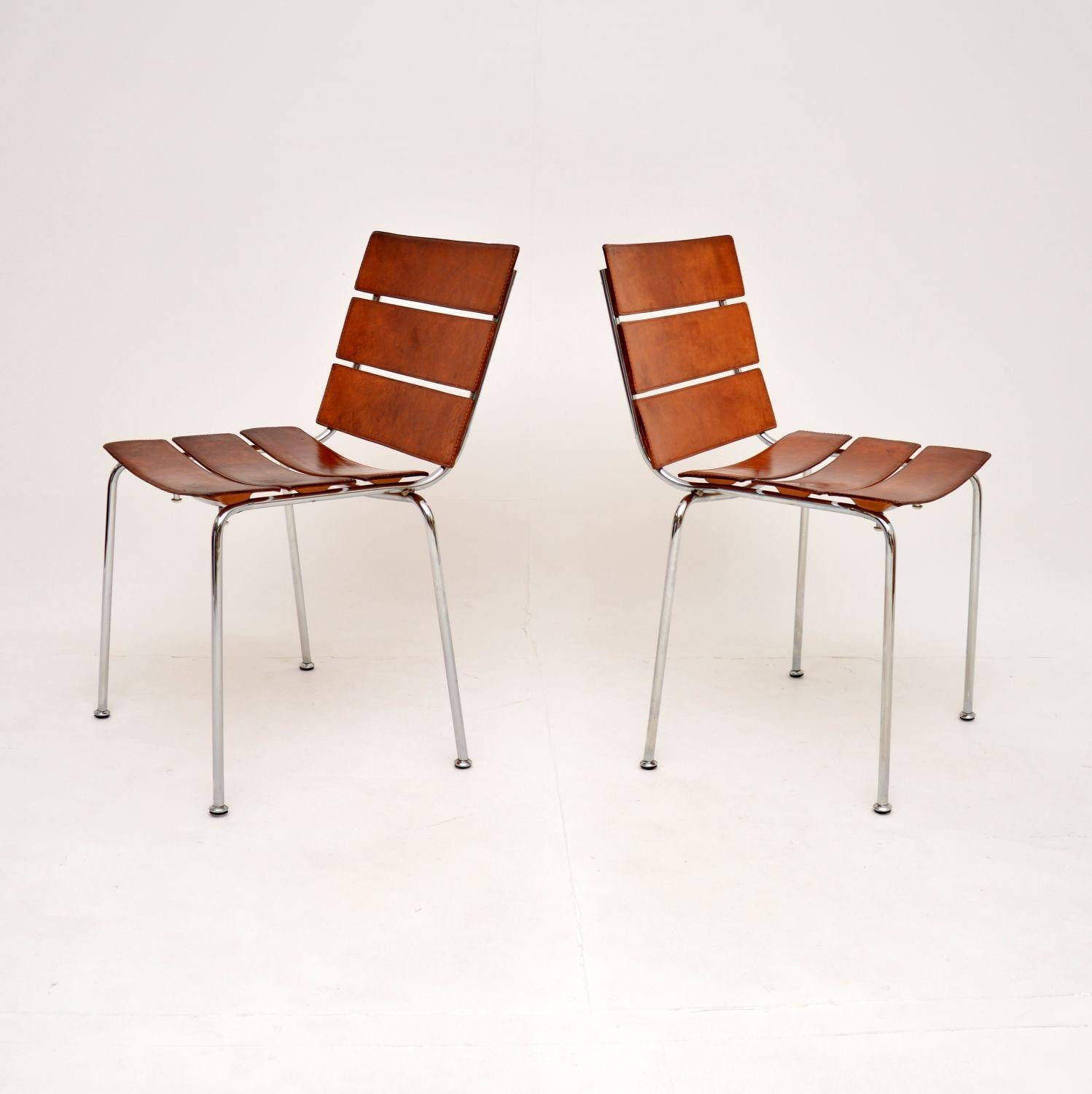 Mid-Century Modern 1970’s Pair of Vintage Italian Leather & Chrome ‘Stripe’ Chairs by Giancarlo Veg For Sale