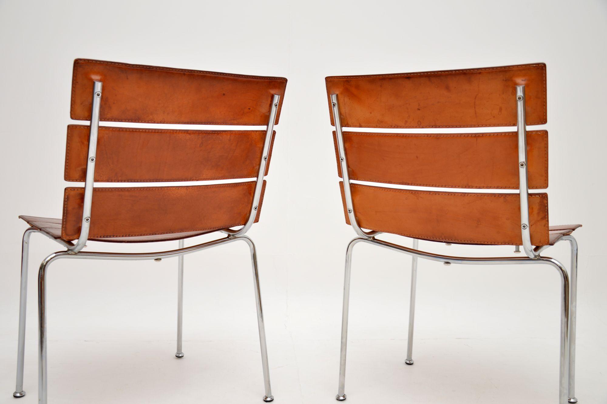 1970’s Pair of Vintage Italian Leather & Chrome ‘Stripe’ Chairs by Giancarlo Veg For Sale 4