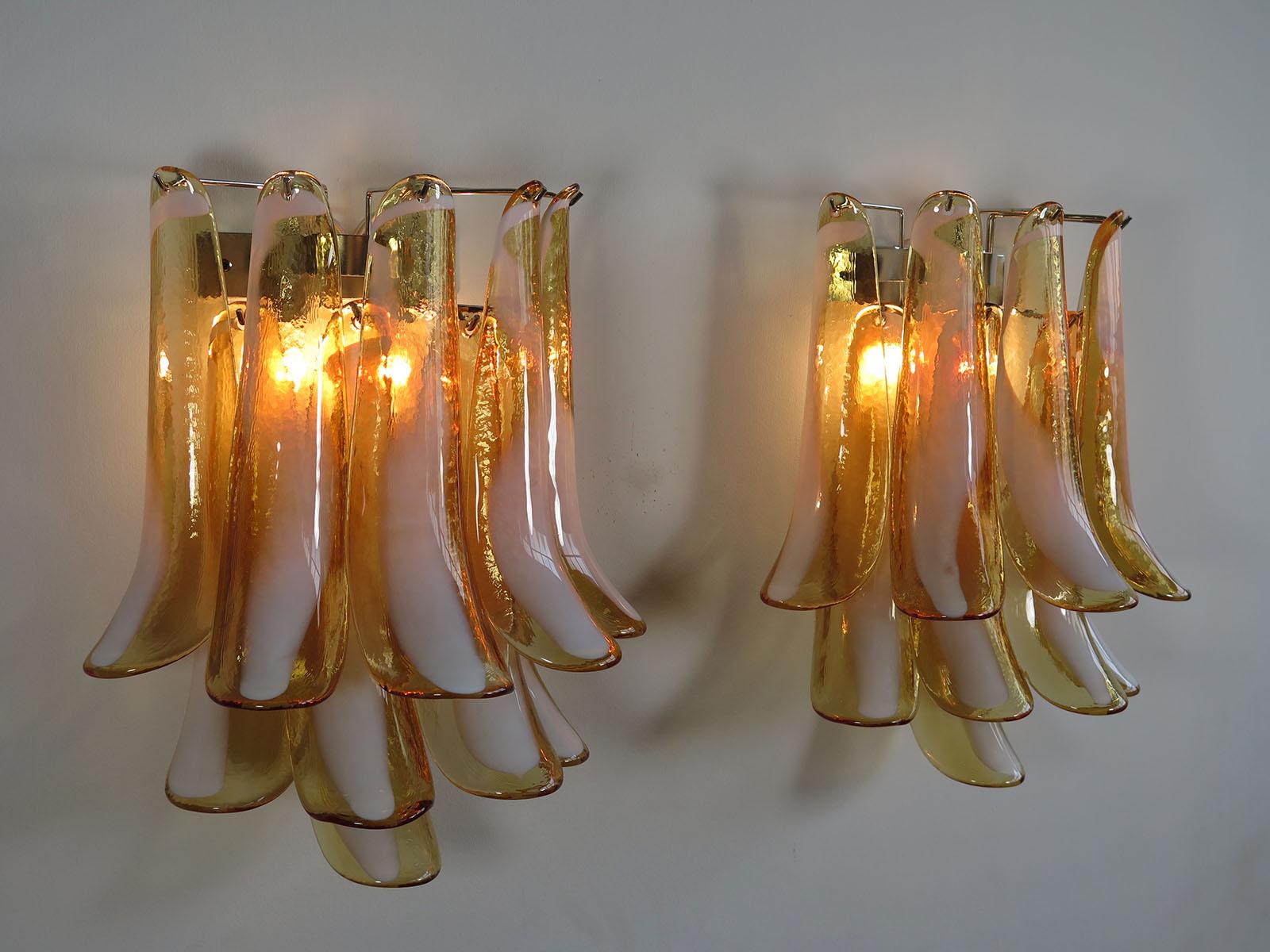 1970s Pair of Vintage Italian Murano Wall Lights in the Manner of Mazzega, Car 4