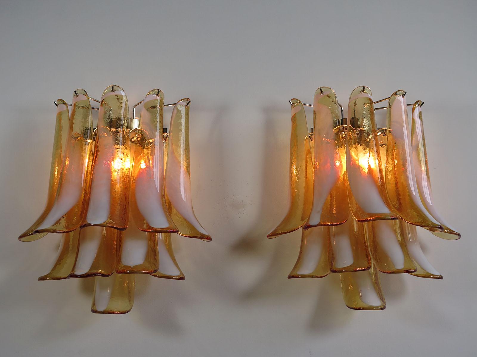 1970s Pair of Vintage Italian Murano Wall Lights in the Manner of Mazzega, Car 3