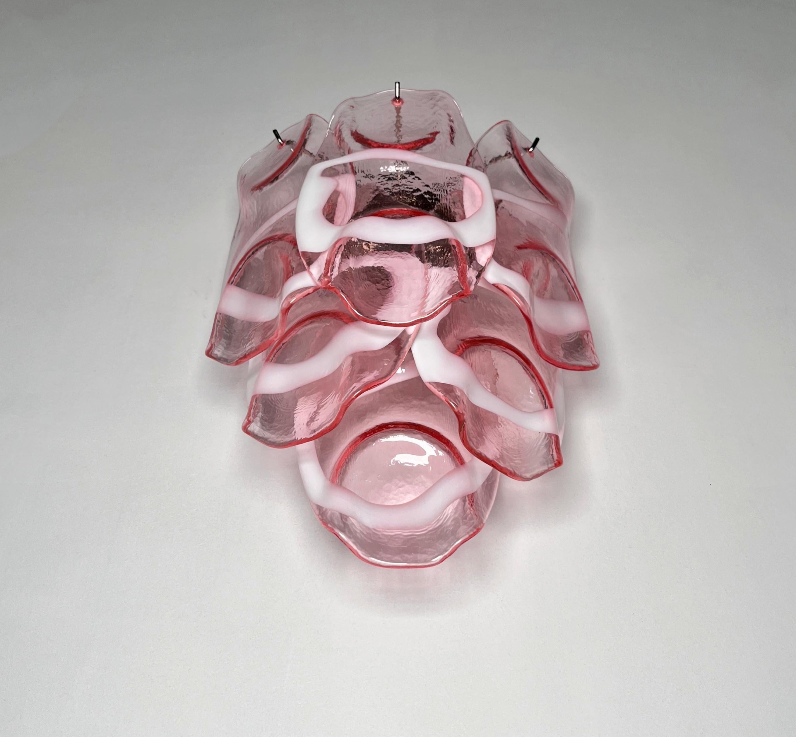 20ième siècle 1970 Paire de Vintage Italian Murano Wall Lights, verres Lattimo roses