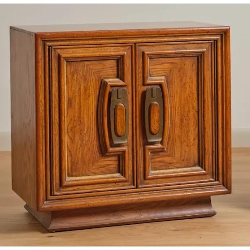 (2) vintage single drawer wood night stands.
Circa 1960/70s.
Mid Century Modern style