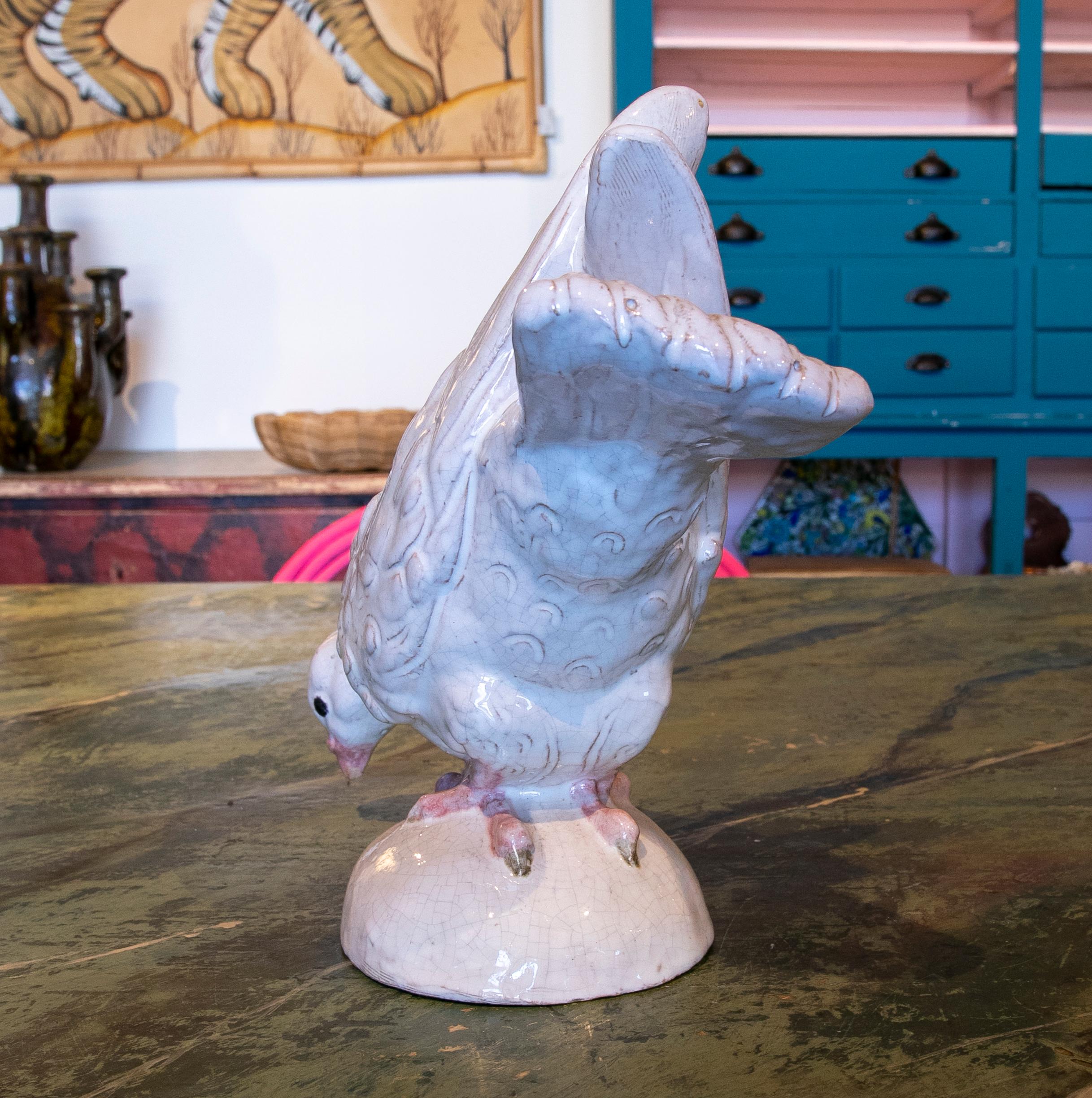 20th Century 1970s Pair of White Glazed Ceramic Sculptures of Pigeons 