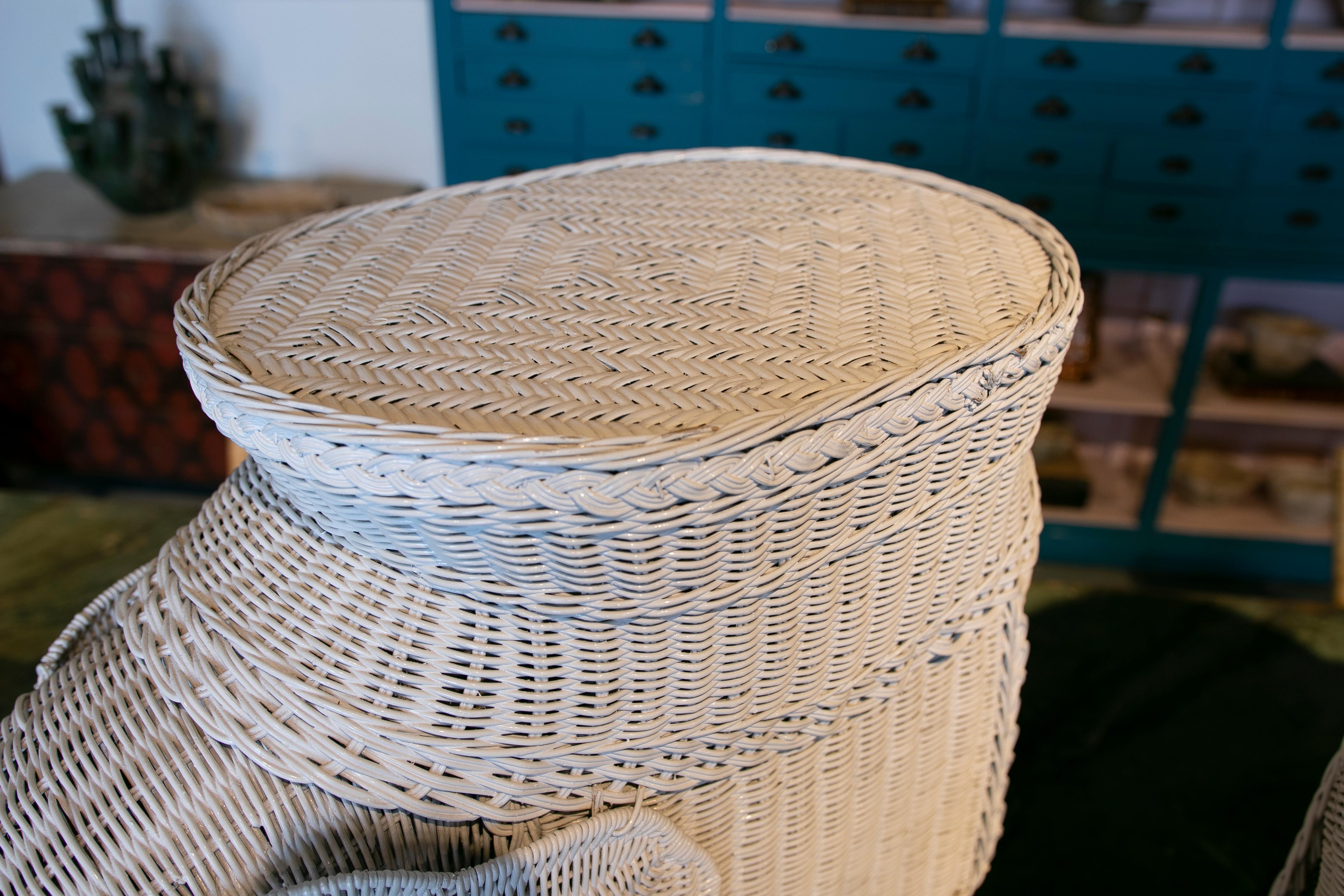 1970s Pair of Wicker Tables in the Shape of Elephants and Painted in White 9