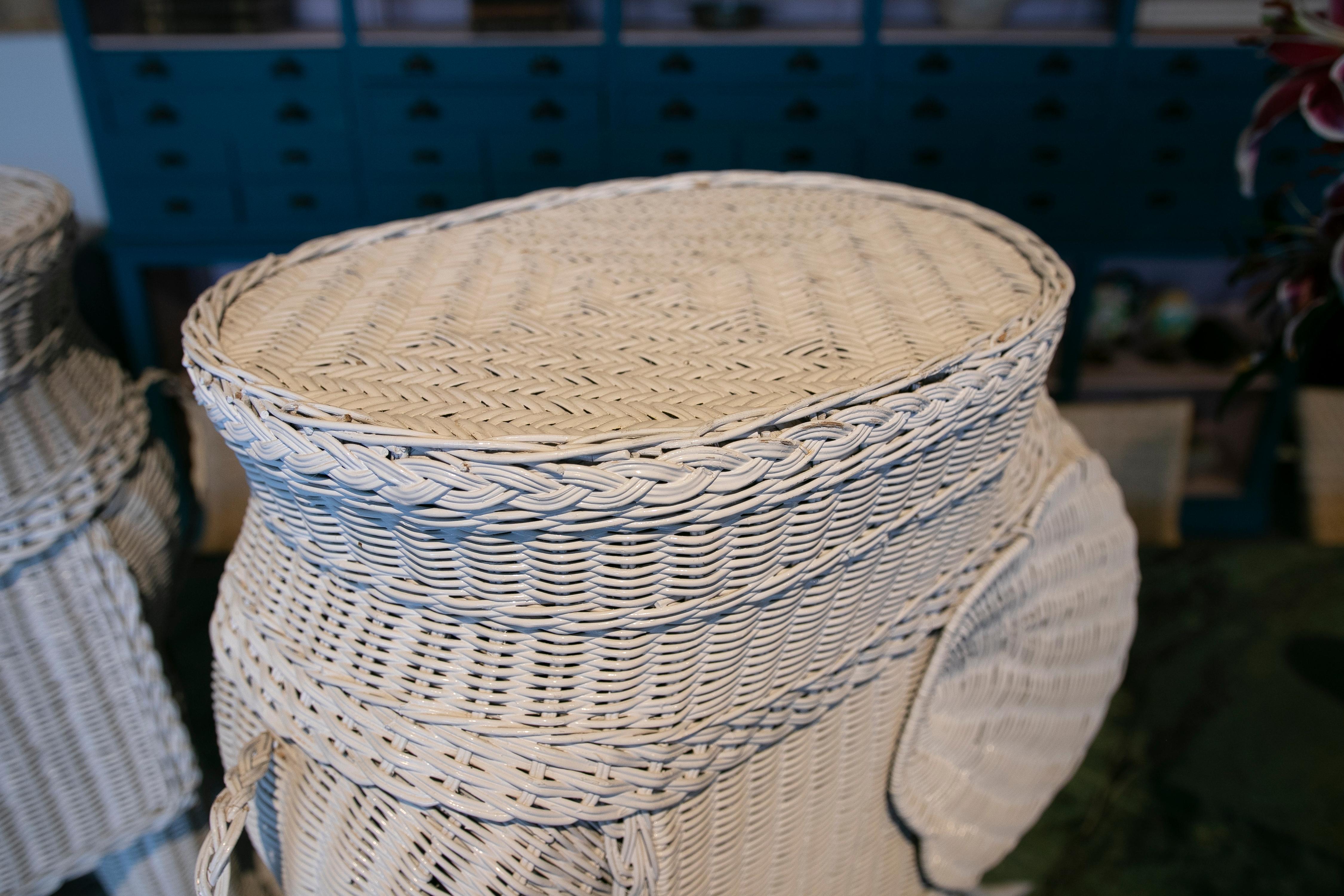 1970s Pair of Wicker Tables in the Shape of Elephants and Painted in White 10