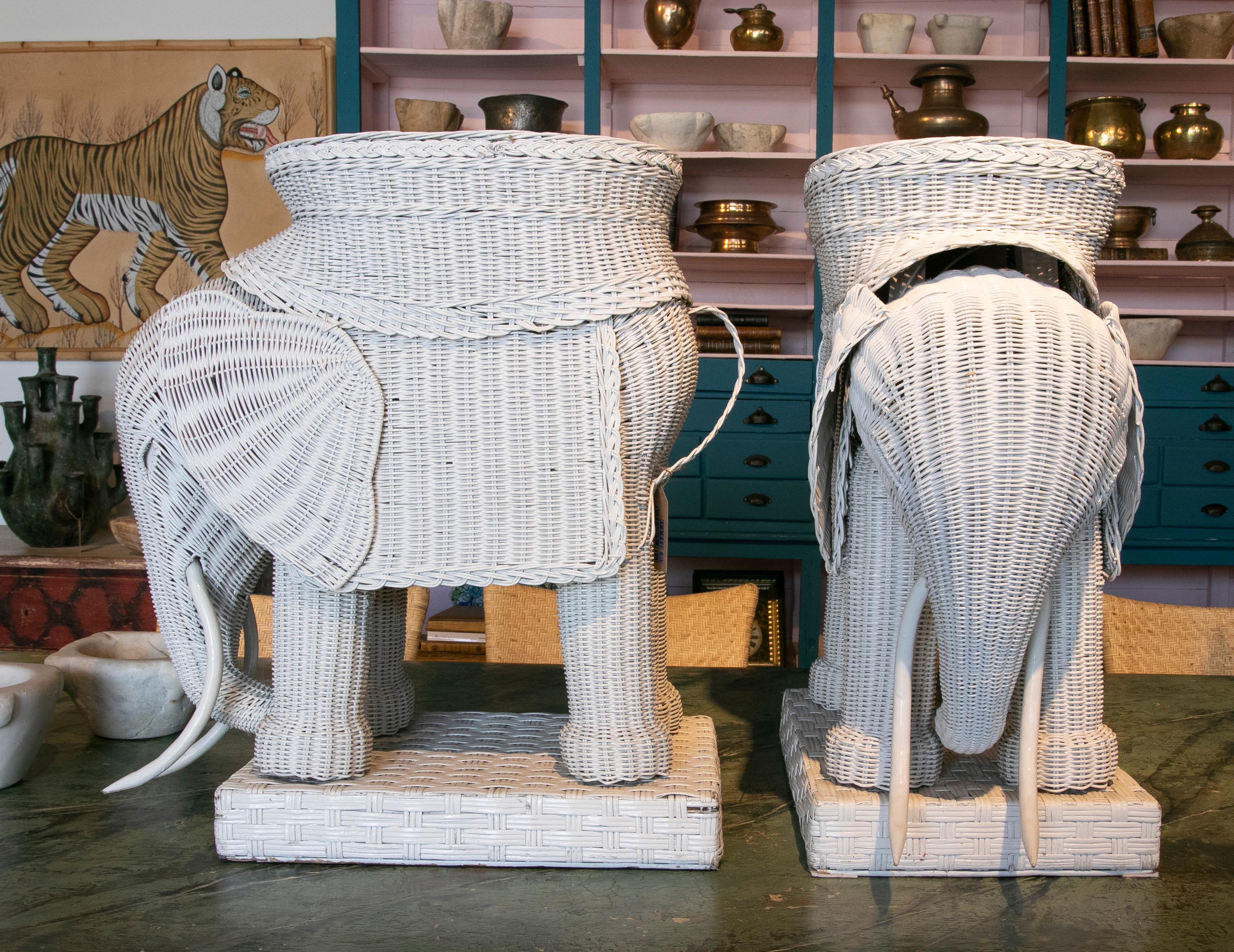 1970s Pair of Wicker Tables in the Shape of Elephants and Painted in White 1