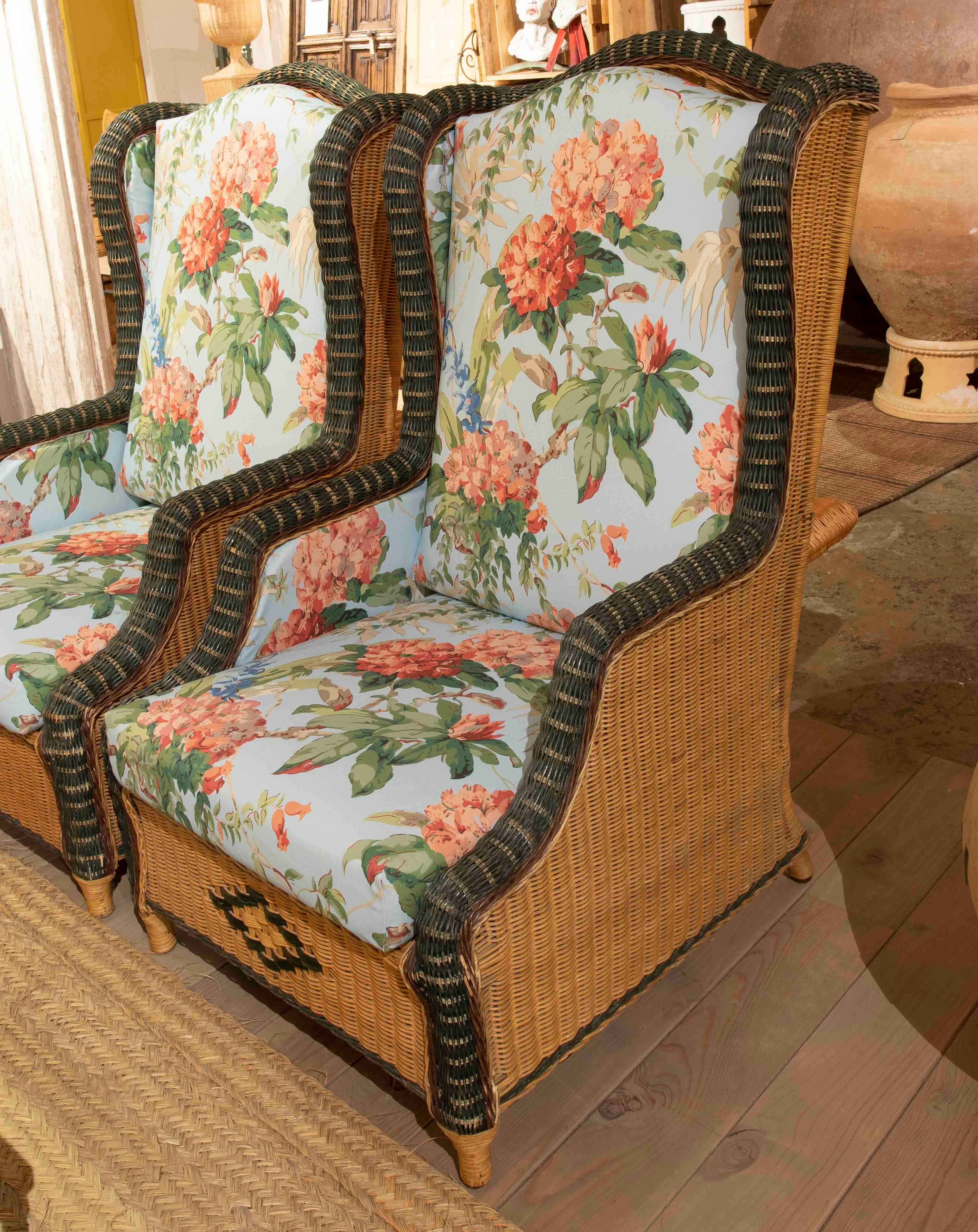 1970s Pair of Wicker Wingback Armchairs Newly Upholstered In Good Condition In Marbella, ES