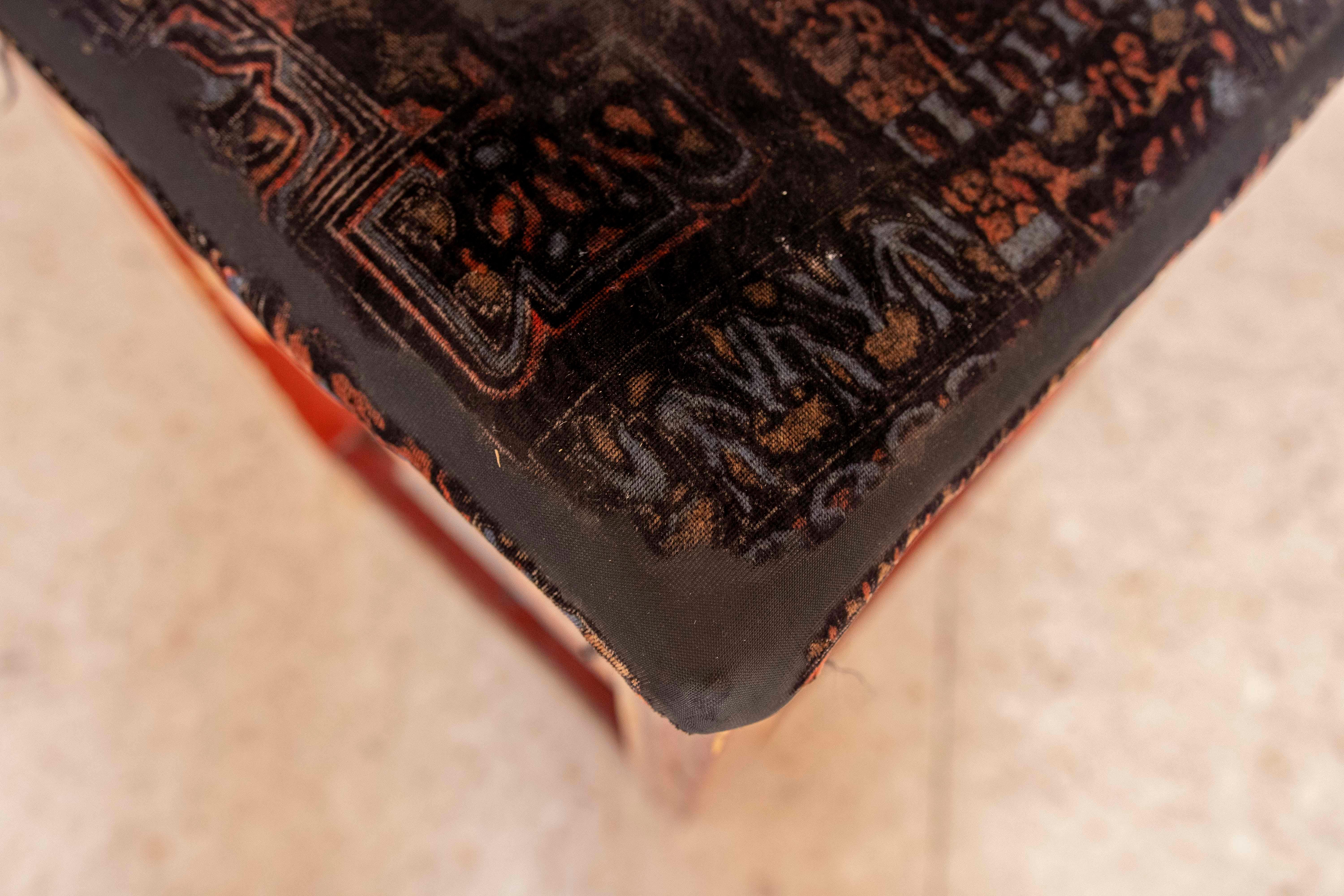 1970s Pair of Wooden Stools in Moorish Style Hand Painted in Red Tones For Sale 8