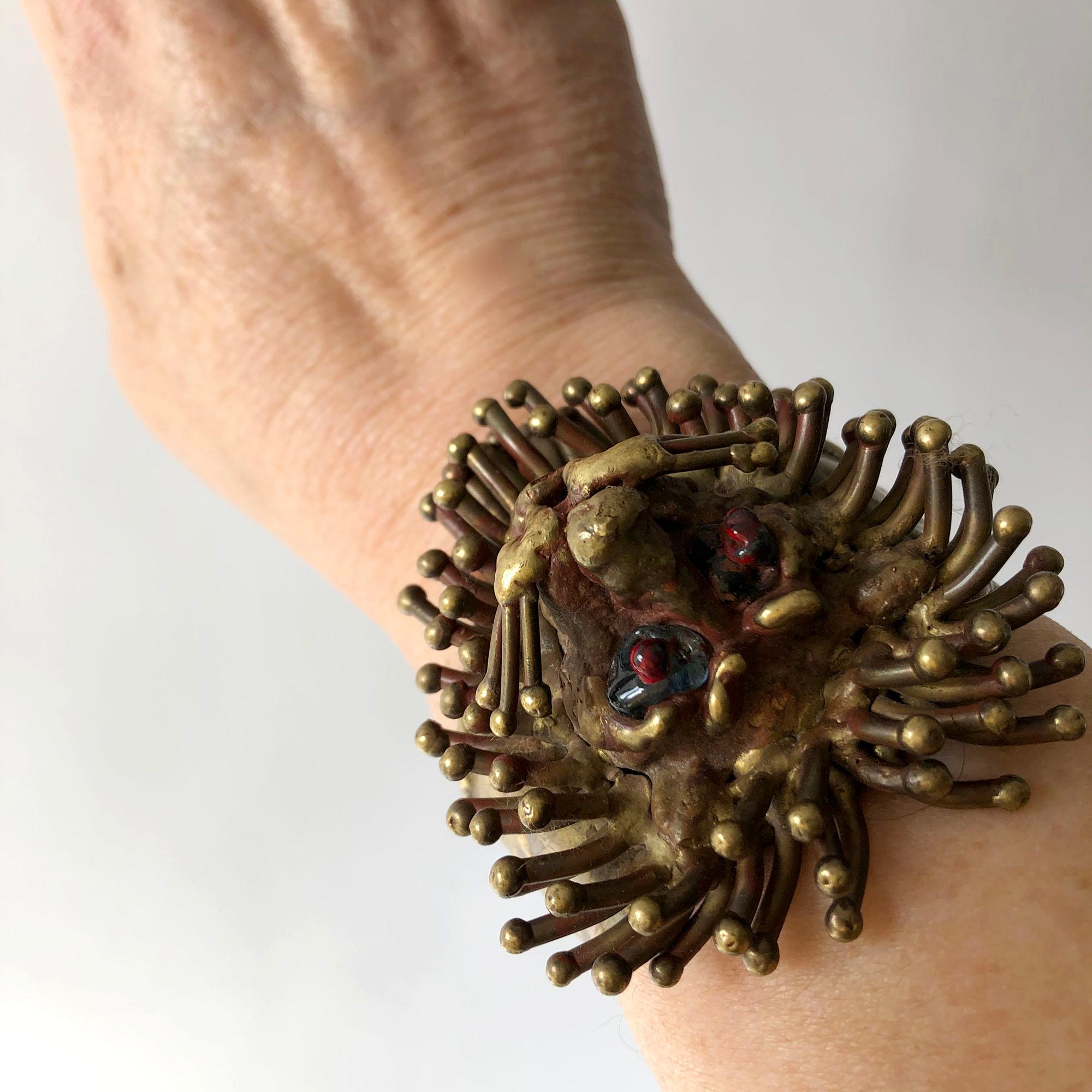 Women's 1970s Pal Kepenyes Mexican Modernist Bronze Glass Eyed Lion Cuff Bracelet