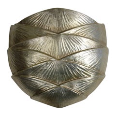 Lampada da parete Palm Beach Hollywood Regency del 1970 in ceramica a foglia d'oro con conchiglia