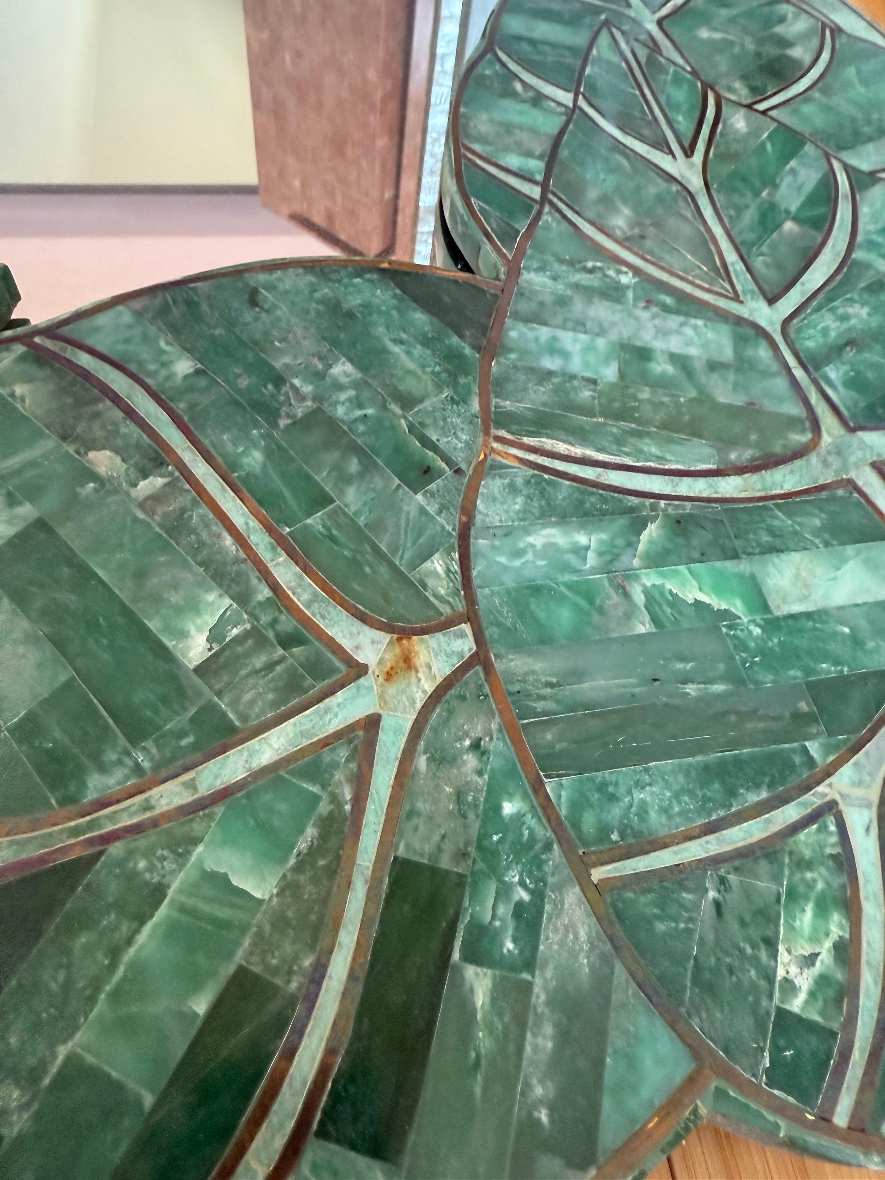 Philippin 1970 Miroir à feuilles de palmier et table console assortie dans le style de Maitland Smi en vente