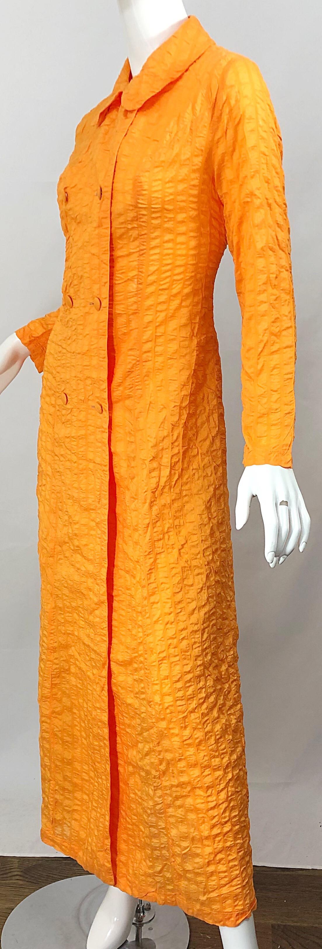 Giacca Palmers anni '70 in seta e nylon arancione neon brillante a doppio petto Vintage 70s in vendita 1