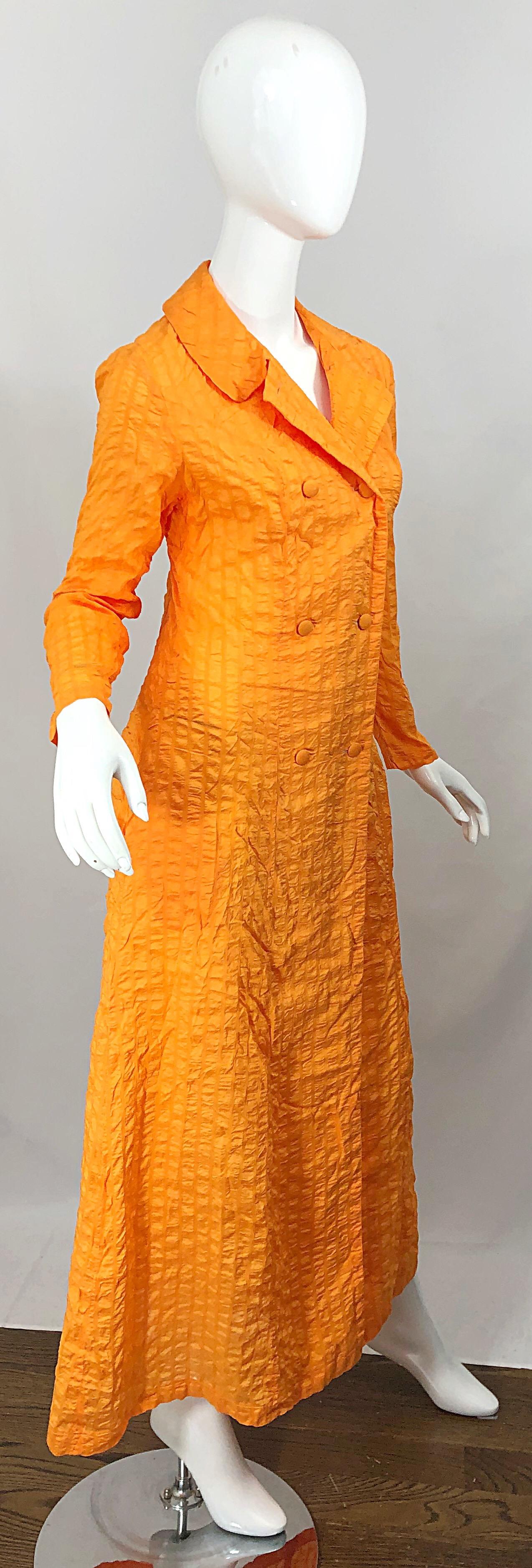 Giacca Palmers anni '70 in seta e nylon arancione neon brillante a doppio petto Vintage 70s in vendita 2