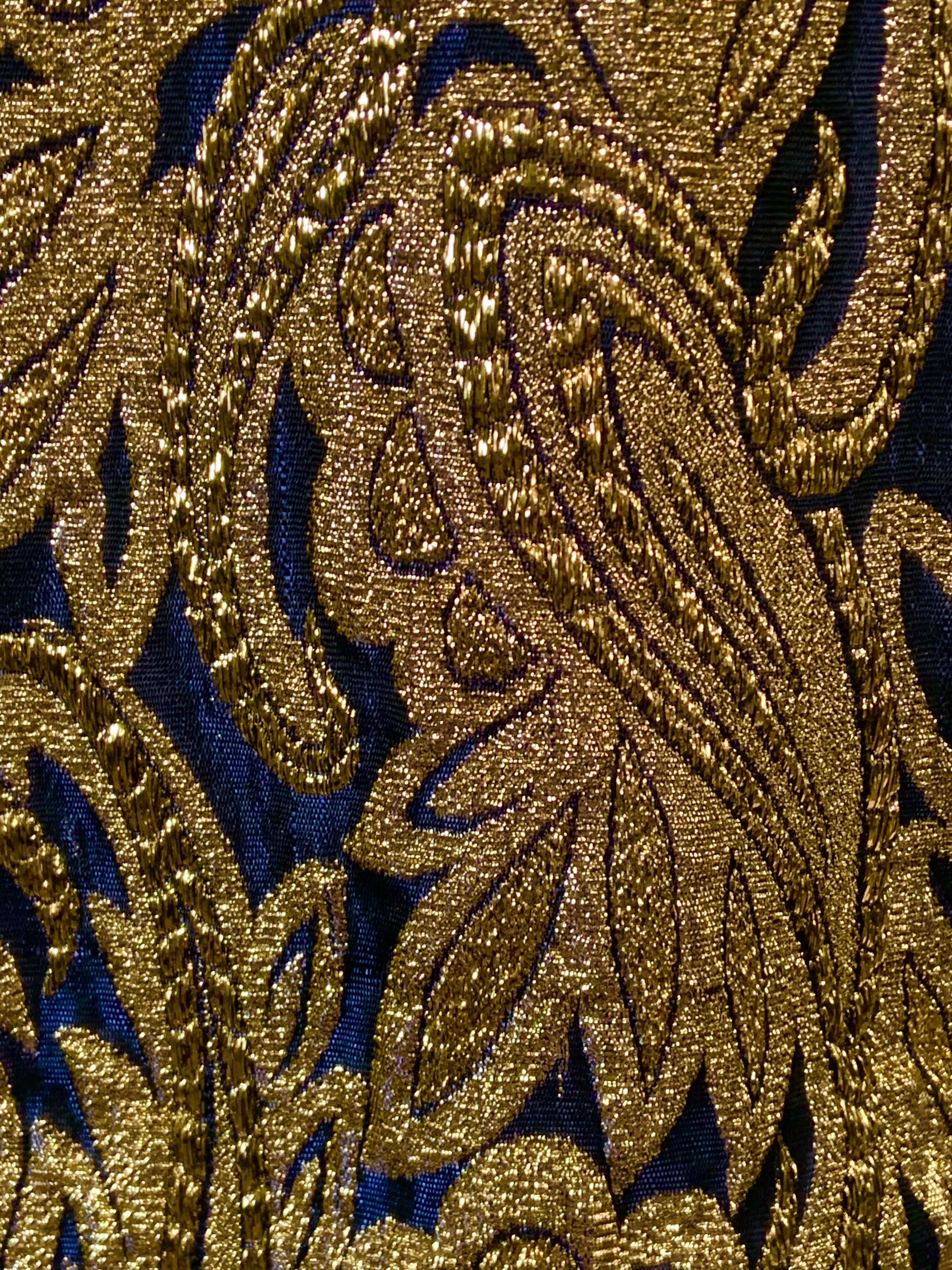 Giacca marocchina degli anni '70 in seta viola e oro brillante metallizzato in vendita 2