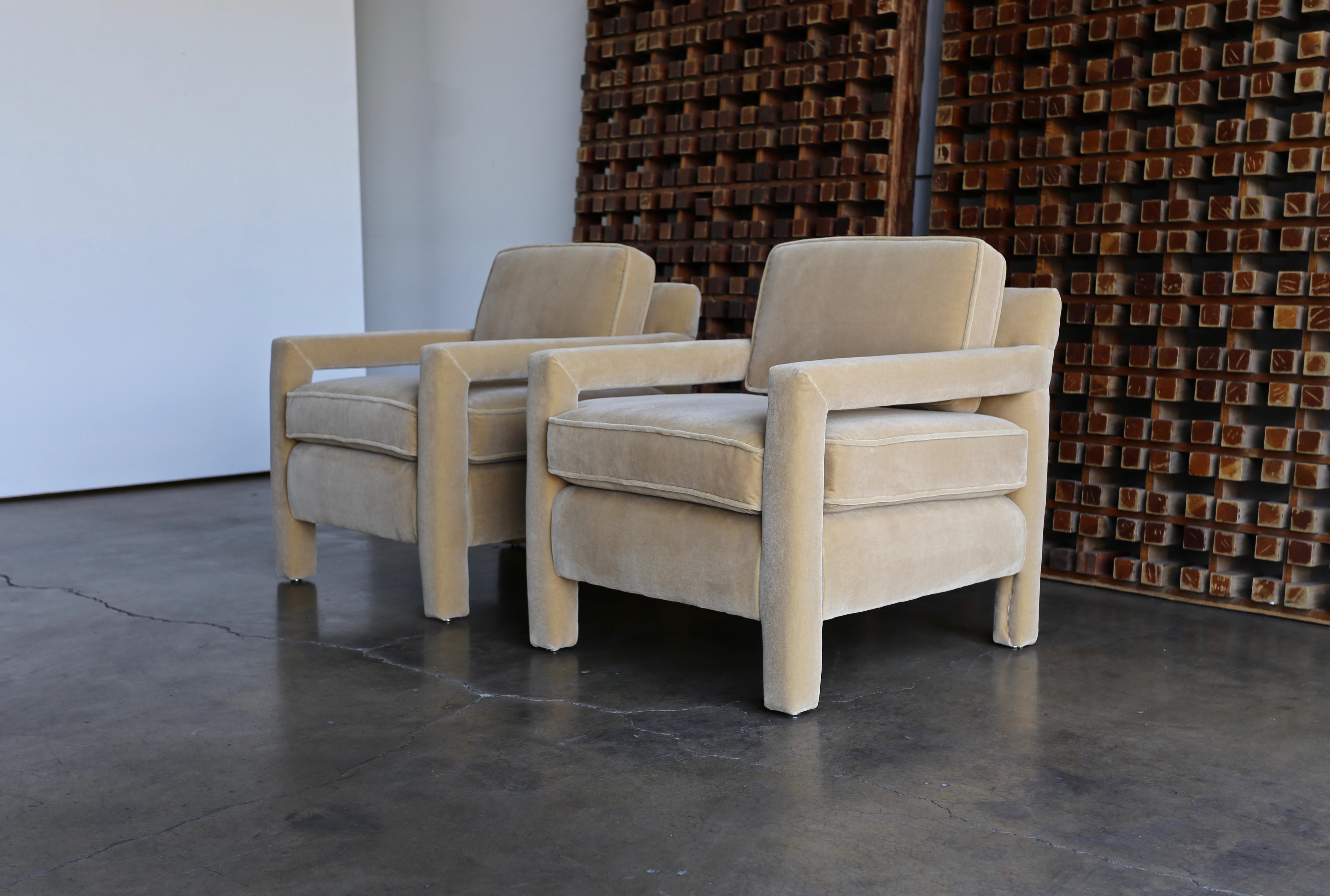 1970s Parsons Lounge Chairs in Mohair In Good Condition In Costa Mesa, CA