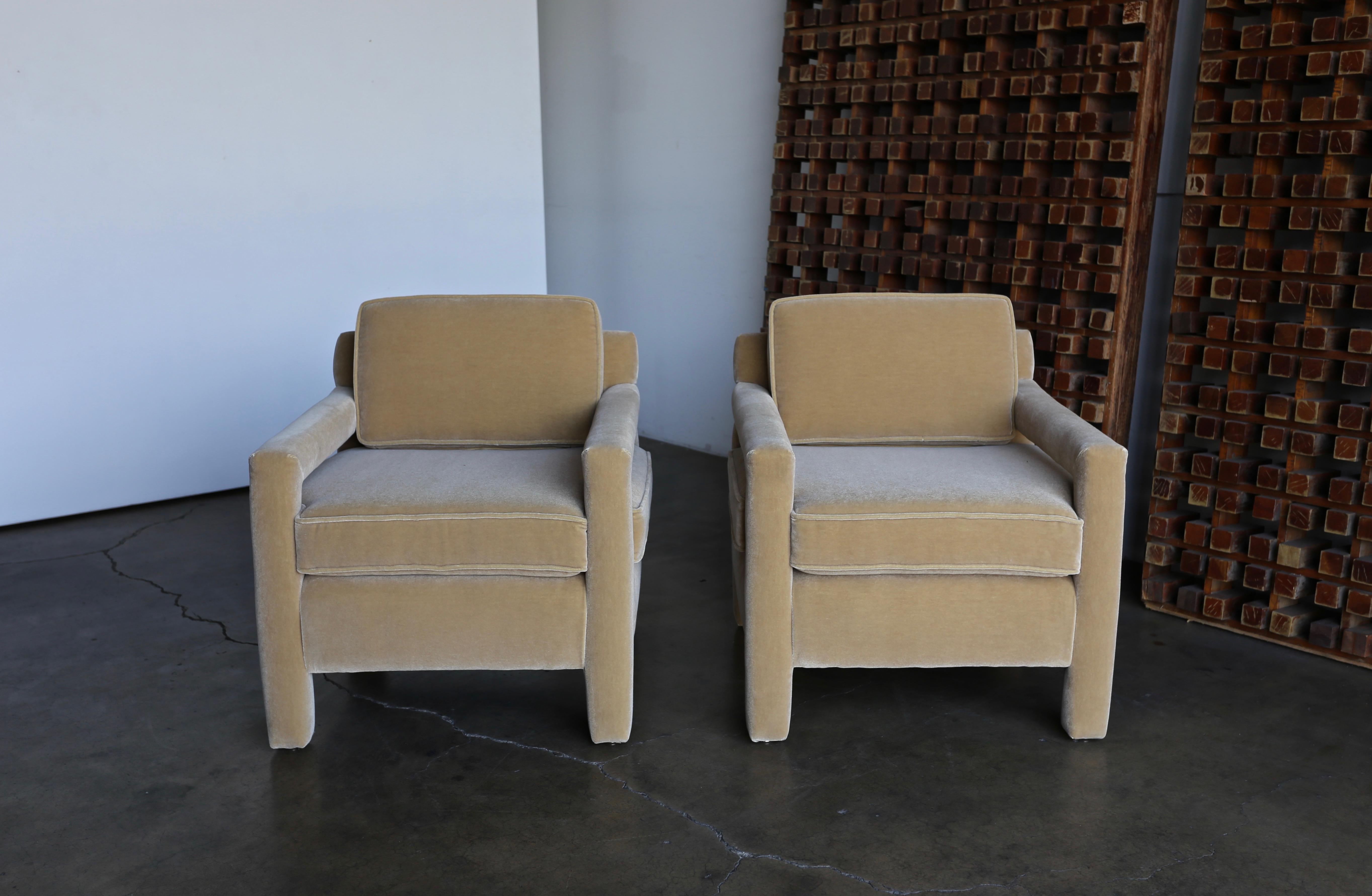 1970s Parsons Lounge Chairs in Mohair 8