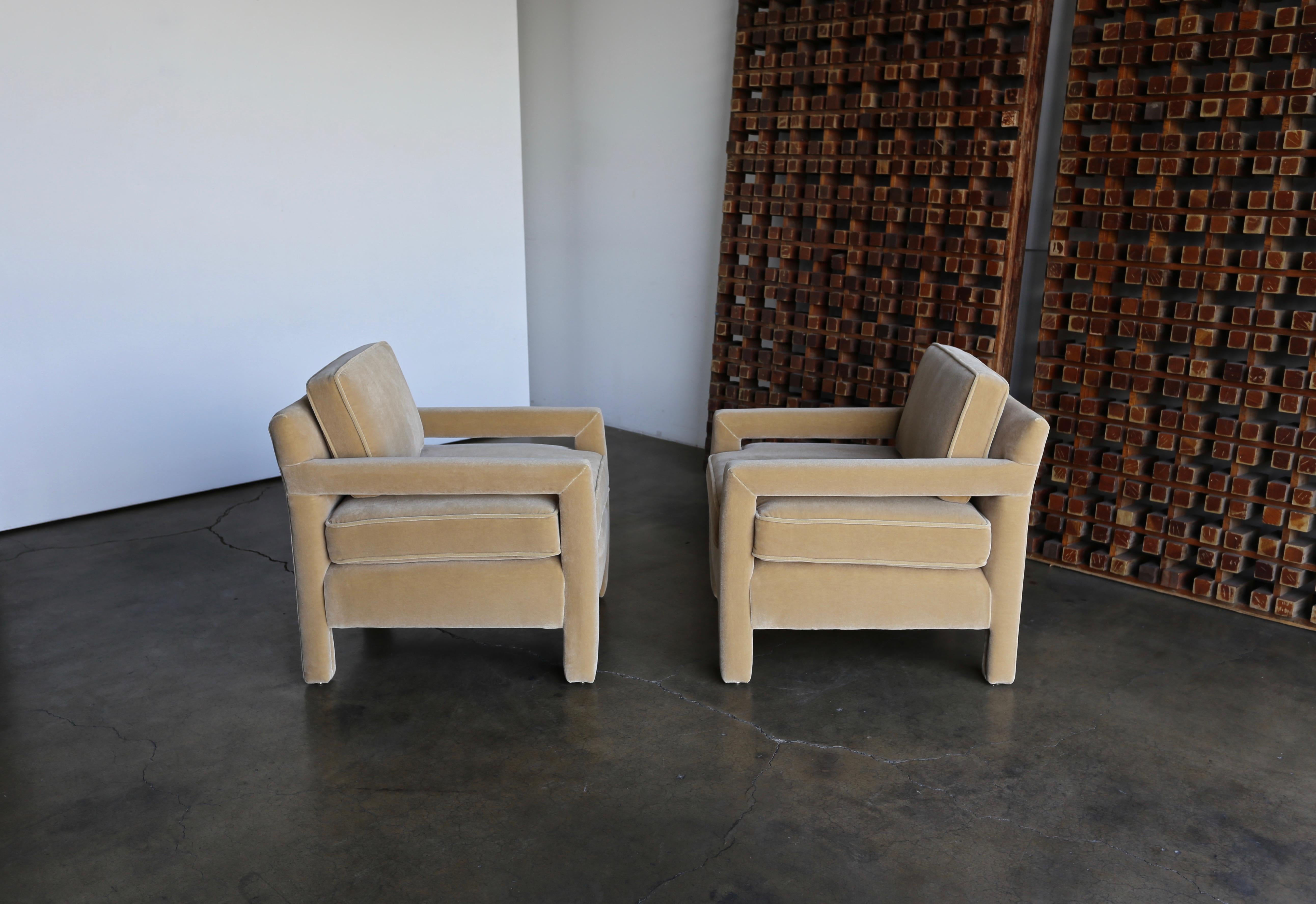 1970s Parsons Lounge Chairs in Mohair 4