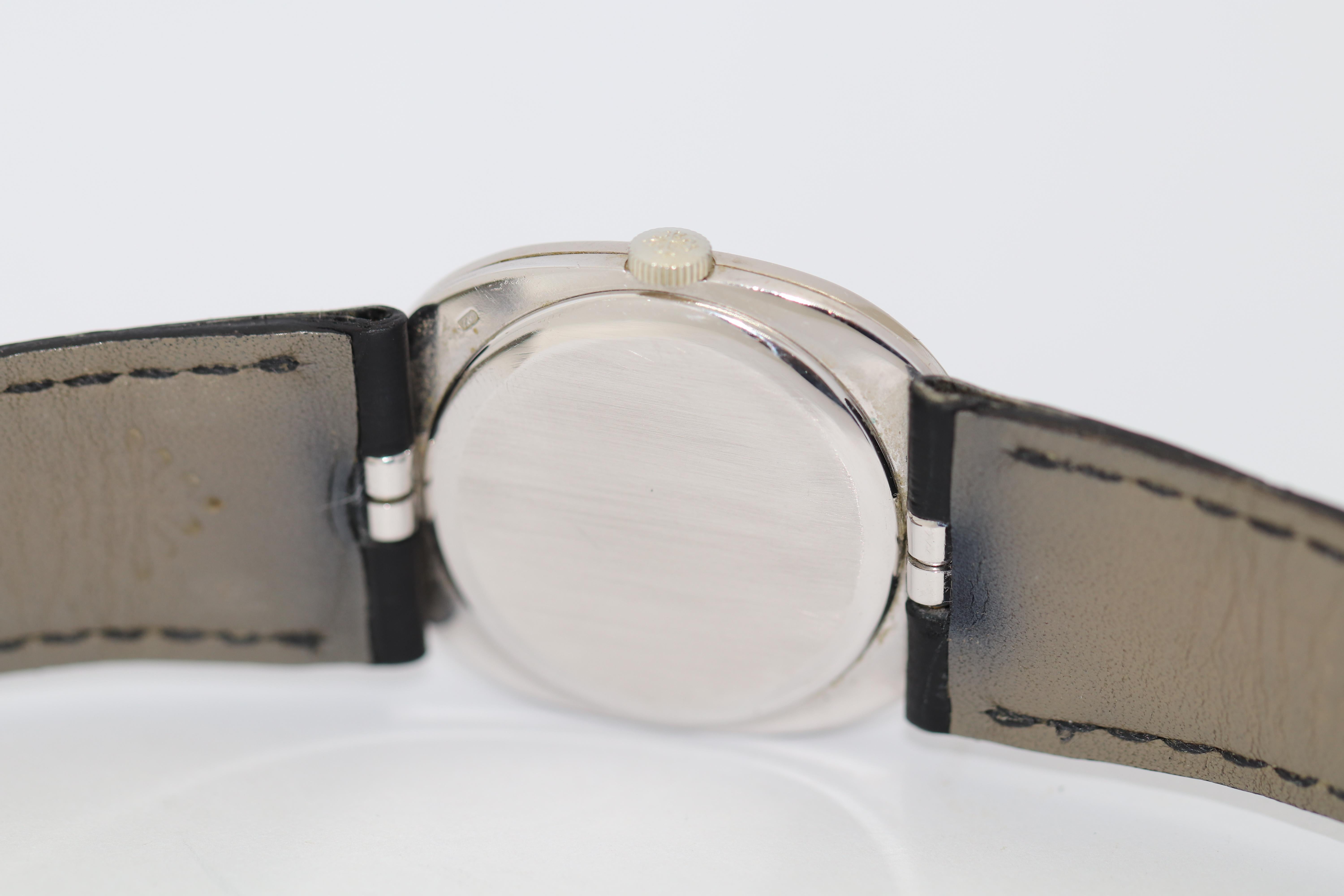 1970’s Patek Philippe Golden Ellipse d‘Or White Gold Blue Dial Ref. 3848 For Sale 9