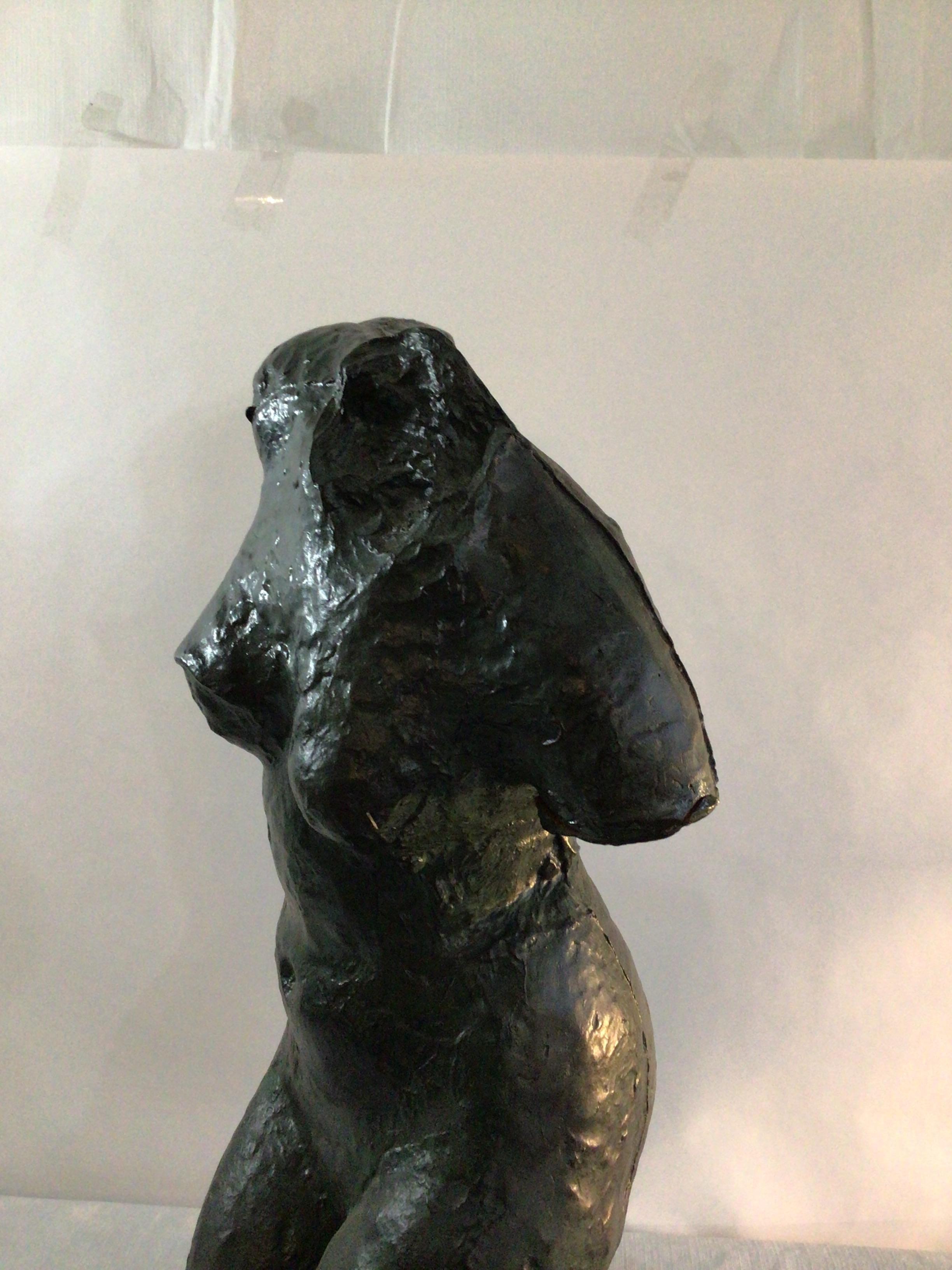 Patina-Gemalte Gips-Skulptur eines weiblichen Torso aus den 1970er Jahren auf Laminatsockel 1