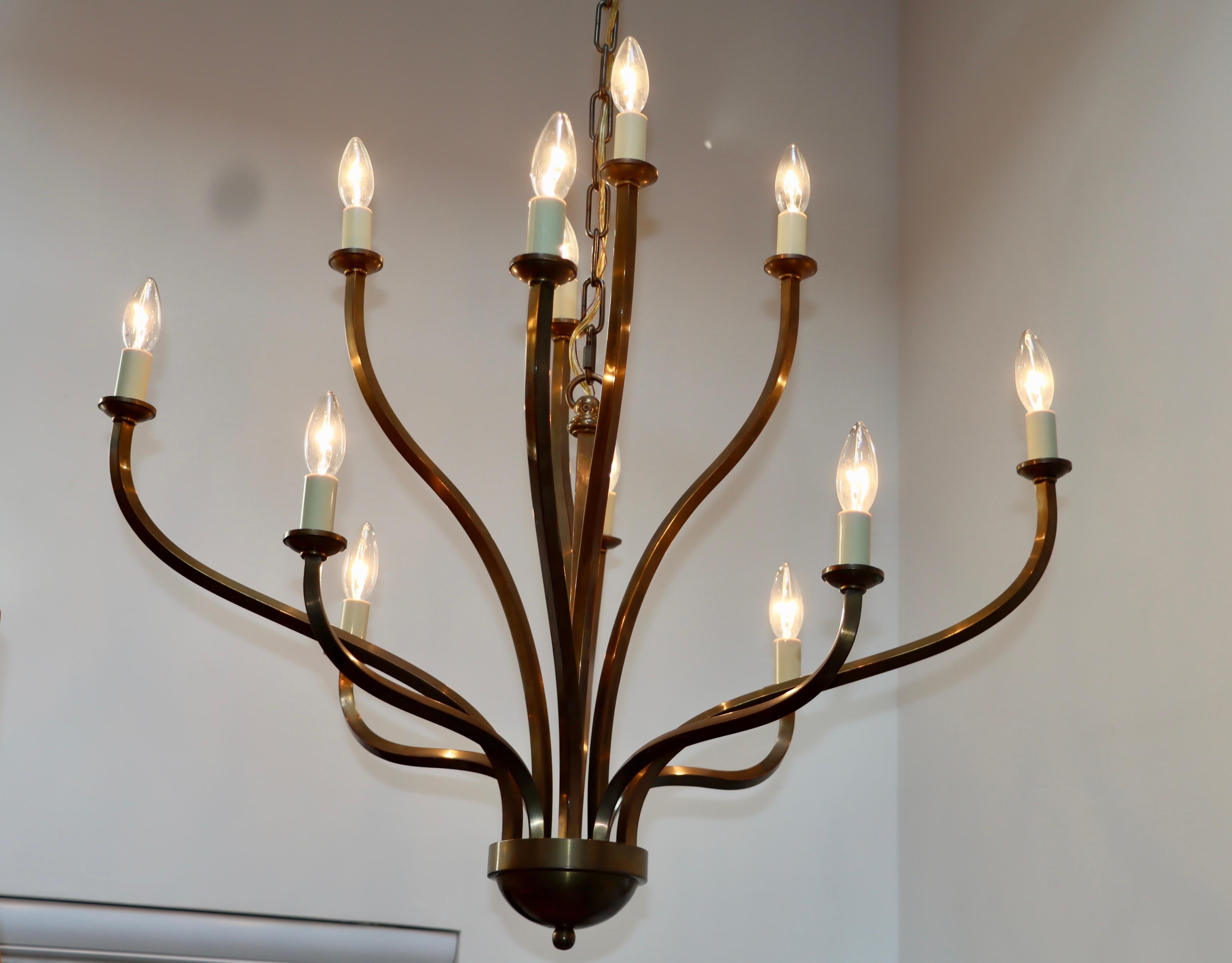 1970s Patinated Brass 12 Arm Chandelier Attributed to Hart Associates For Sale 7