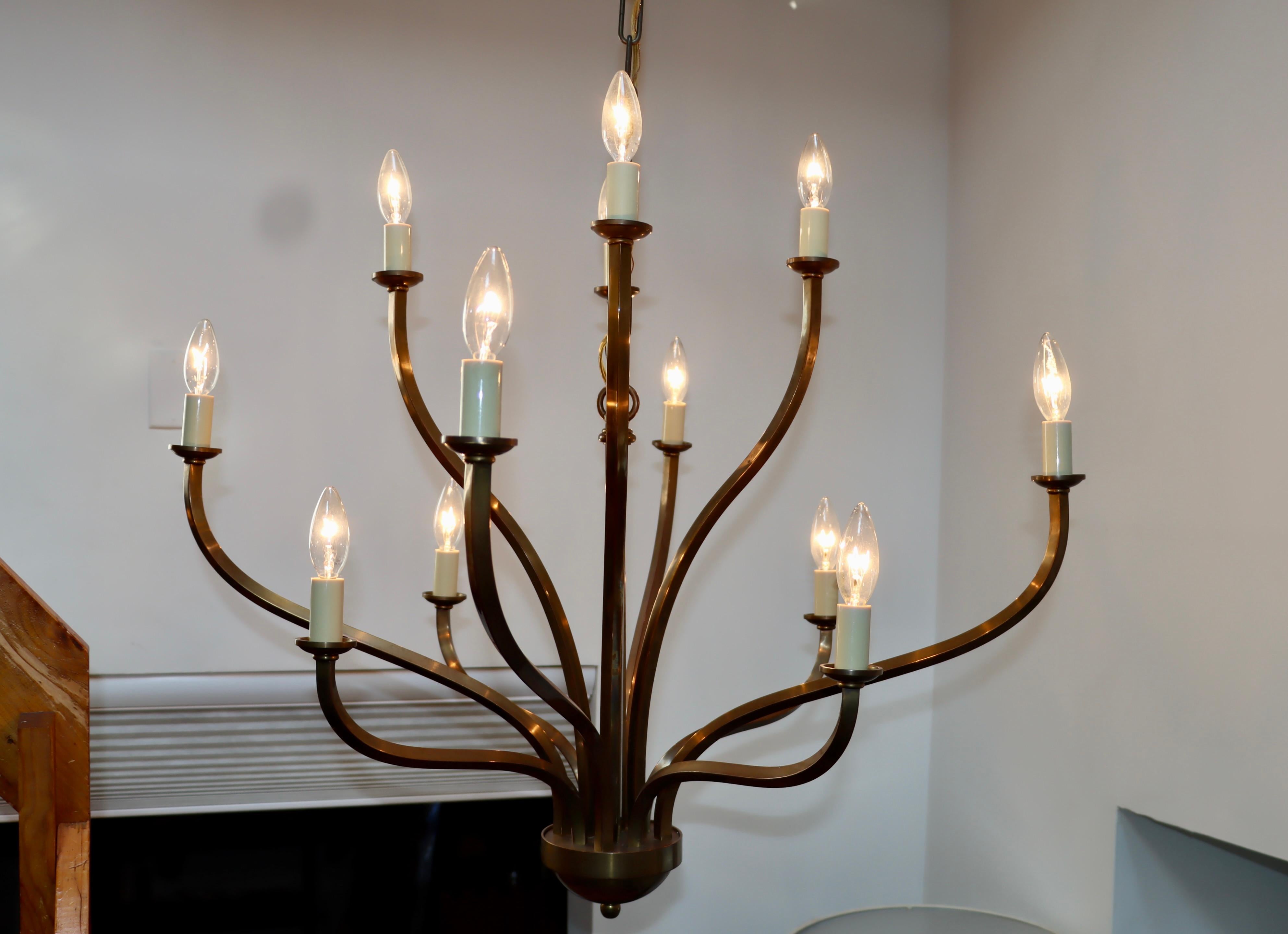 1970s Patinated Brass 12 Arm Chandelier Attributed to Hart Associates For Sale 11