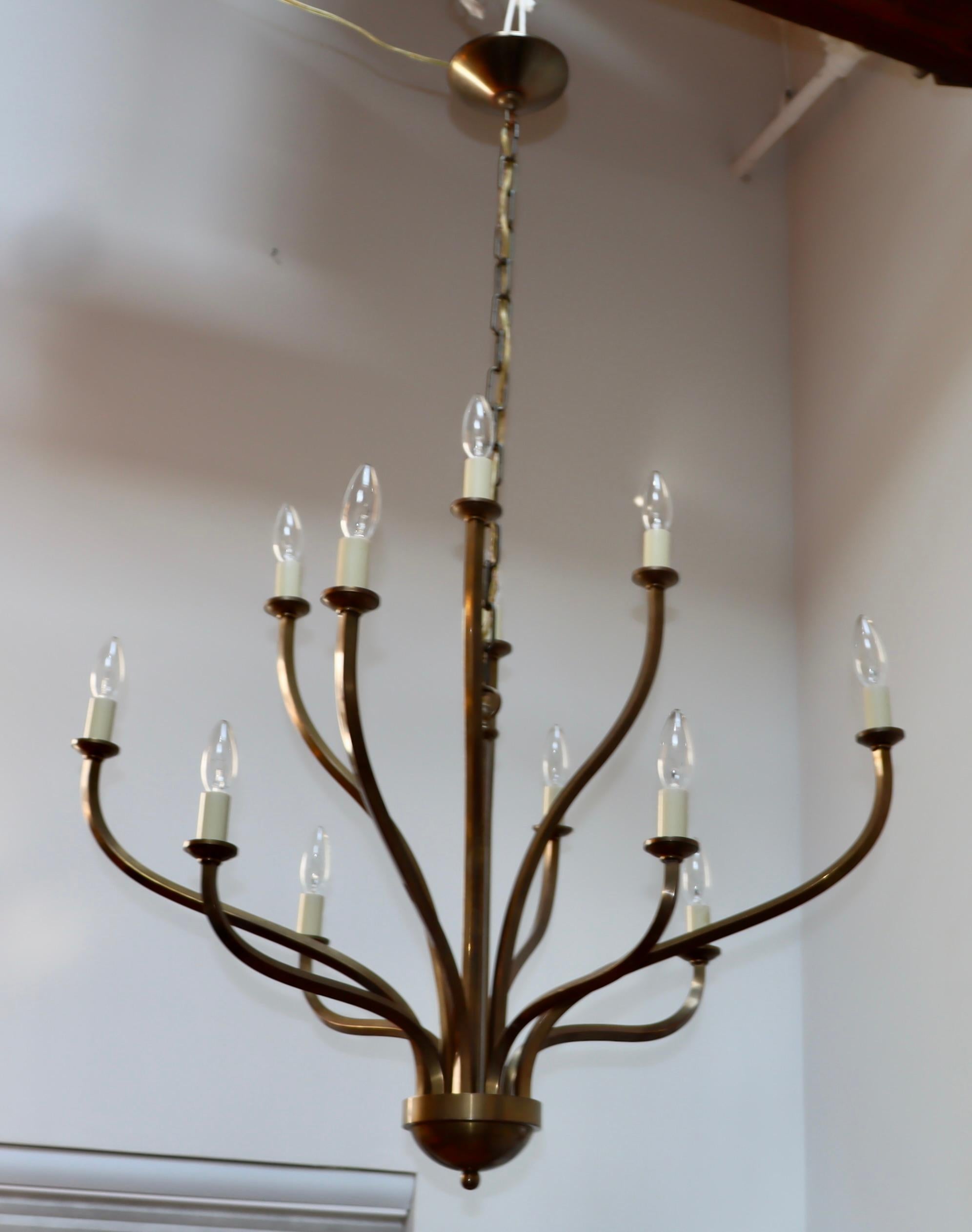 1970s Patinated Brass 12 Arm Chandelier Attributed to Hart Associates For Sale 14