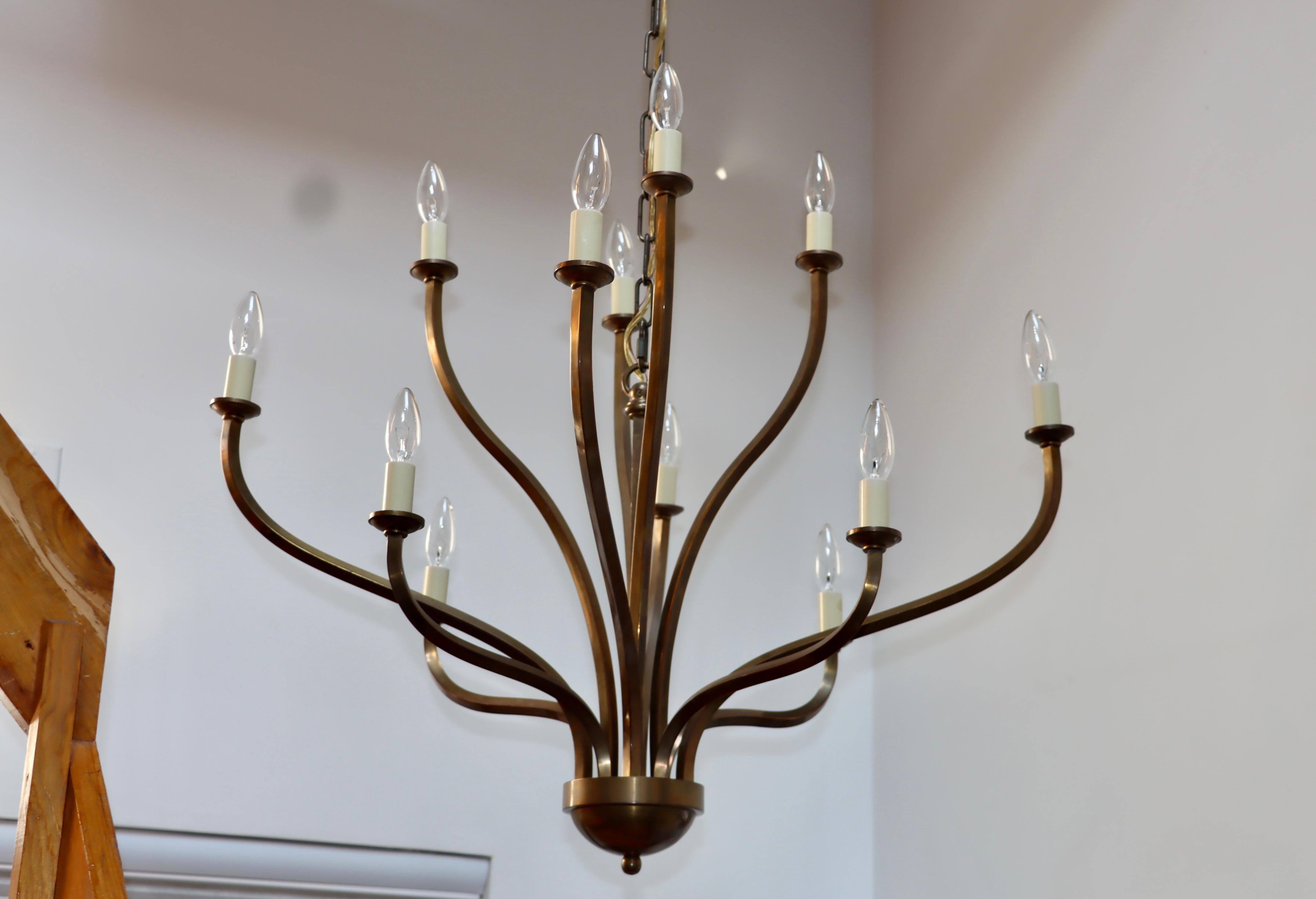 1970s Patinated Brass 12 Arm Chandelier Attributed to Hart Associates For Sale 2