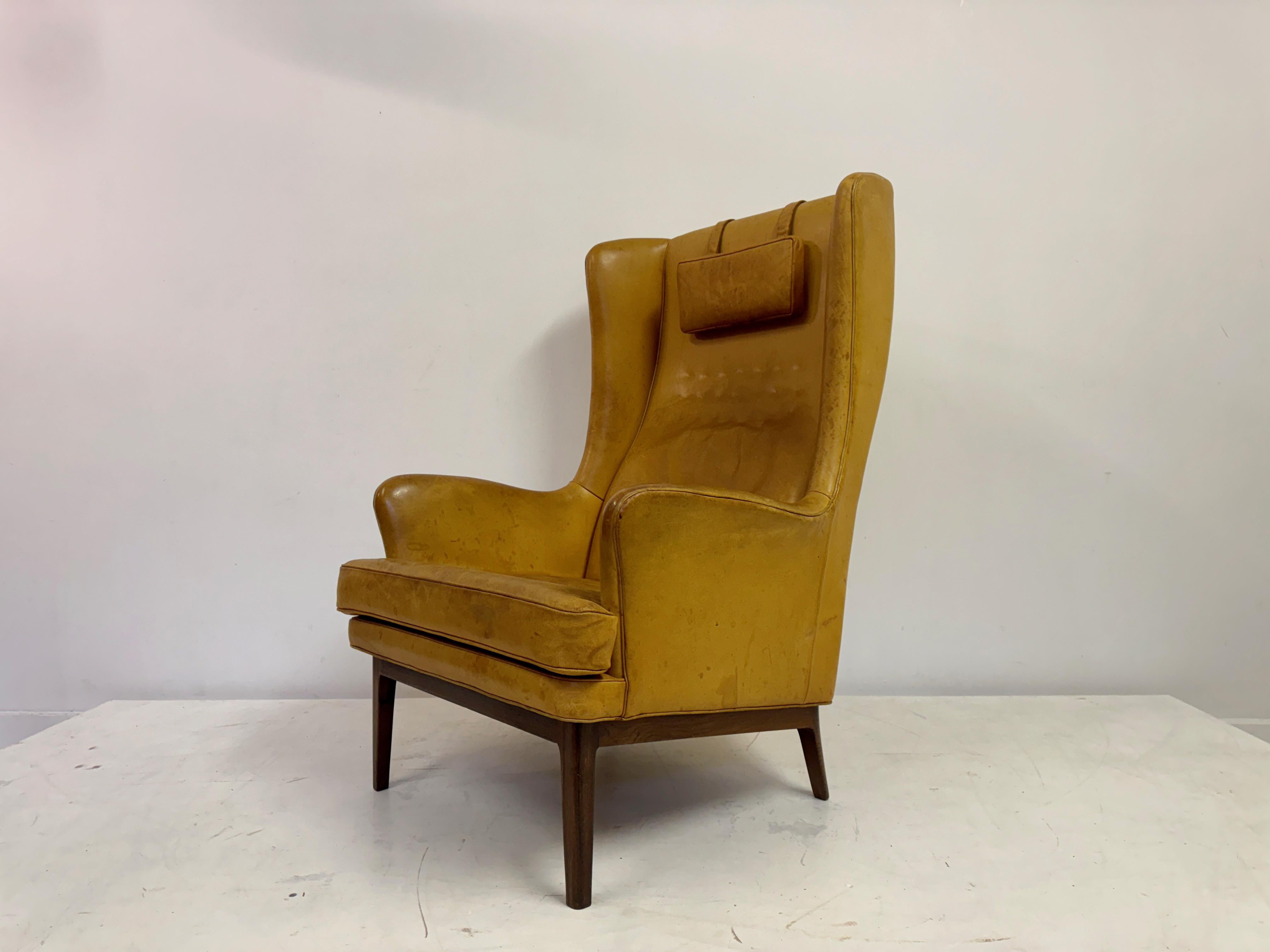 Sillón Krister Wingback de cuero patinado de los años 70, por Arne Norell en venta 1