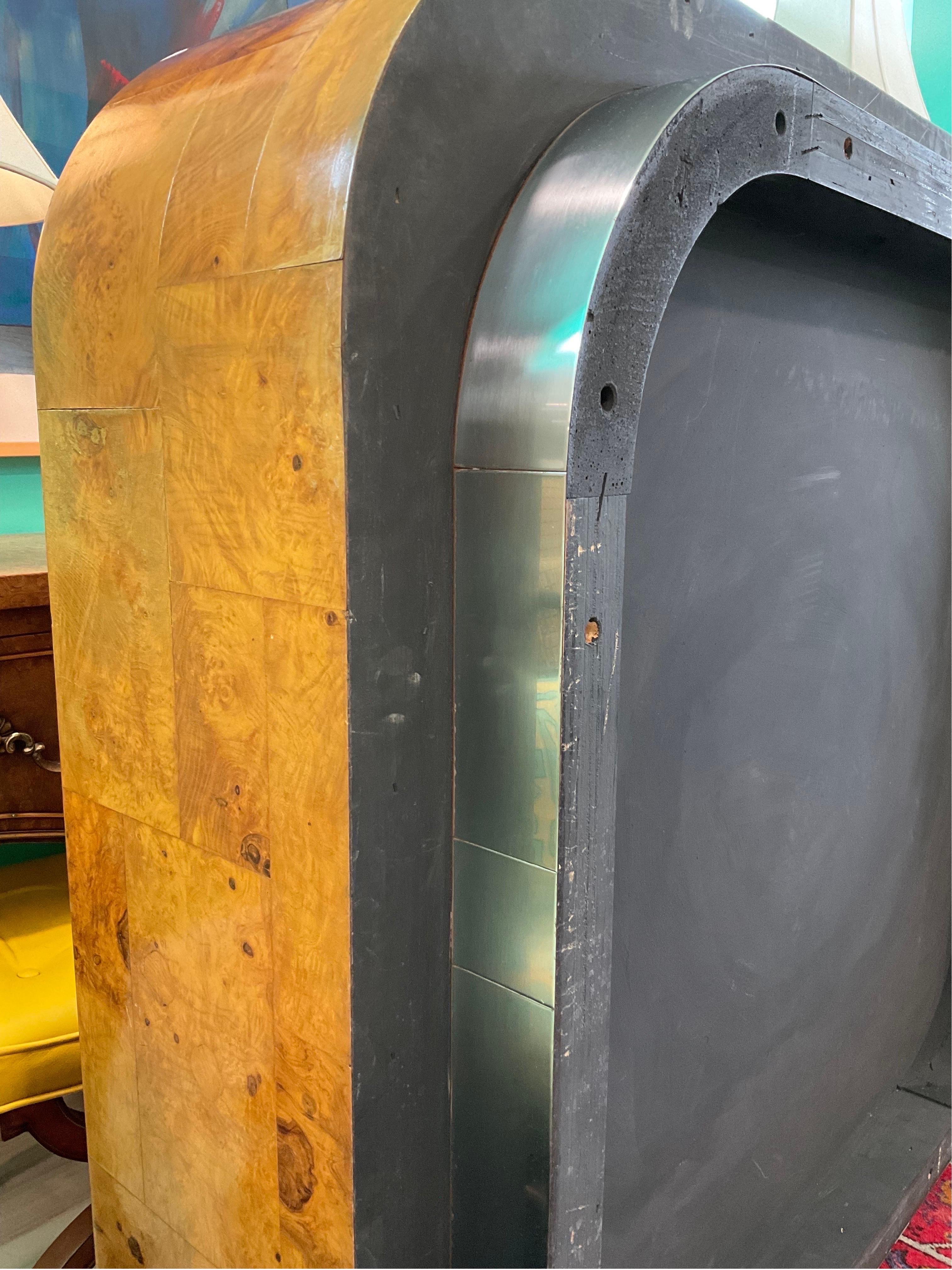 Table basse Cityscape des années 1970, signée Paul Evans en vente 5