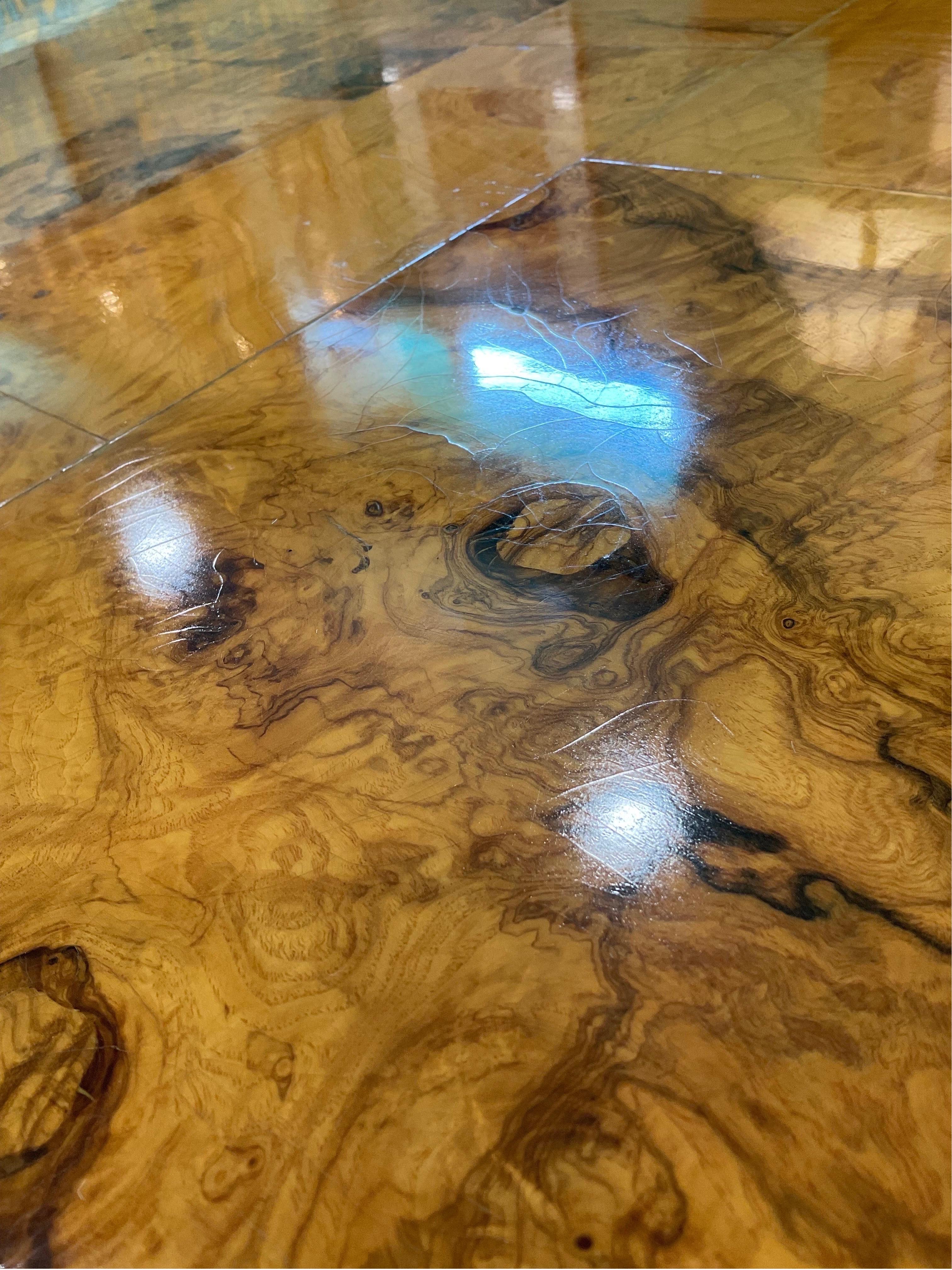 Table basse Cityscape des années 1970, signée Paul Evans en vente 1