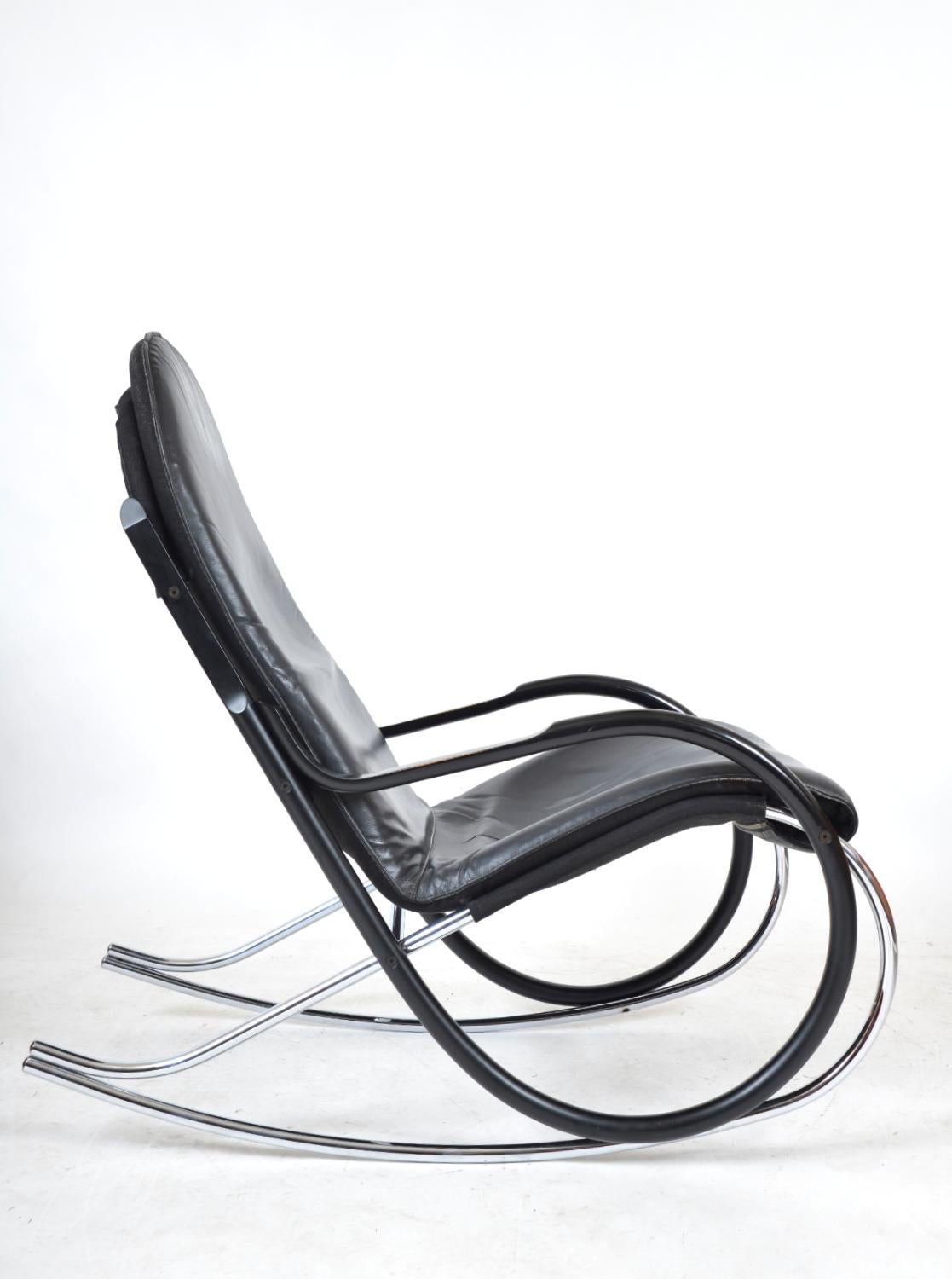 Mid-Century Modern 1970s Paul Tuttle Nonna Rocking Chair for Strässle International Chrome Rocker For Sale
