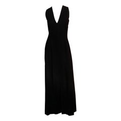 Abito Pauline Trigere in crepe di lana nero con scollo basso, anni '70