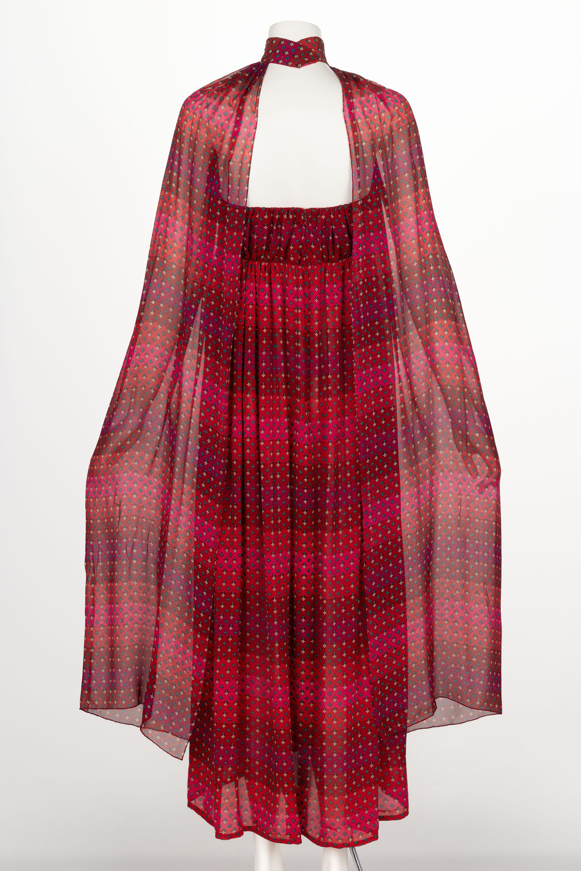 1970s  Pauline Trigère Red Print Strapless Dress & Cape Set For Sale 3