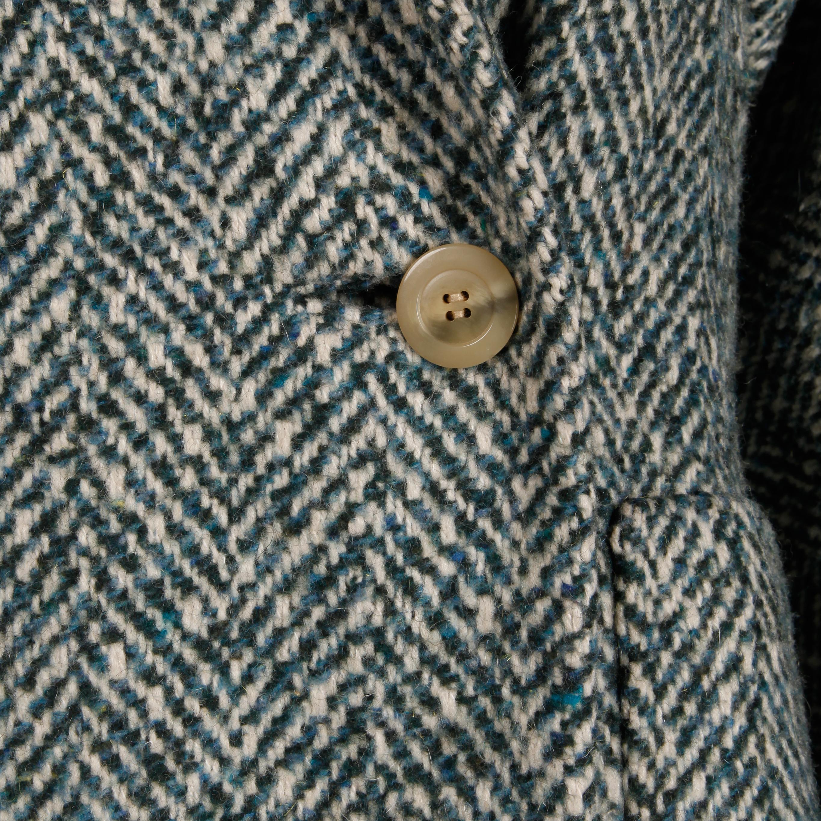 1970 Pauline Trigere Vintage Herringbone Heavy Wool Belted Coat (Manteau à ceinture en laine épaisse) Excellent état - En vente à Sparks, NV