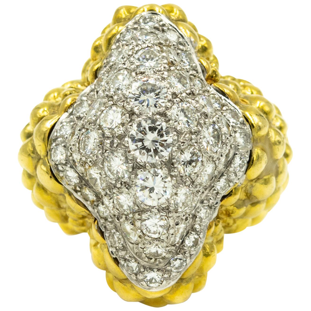 Bague cocktail dôme en or jaune pavé de diamants et perles, années 1970