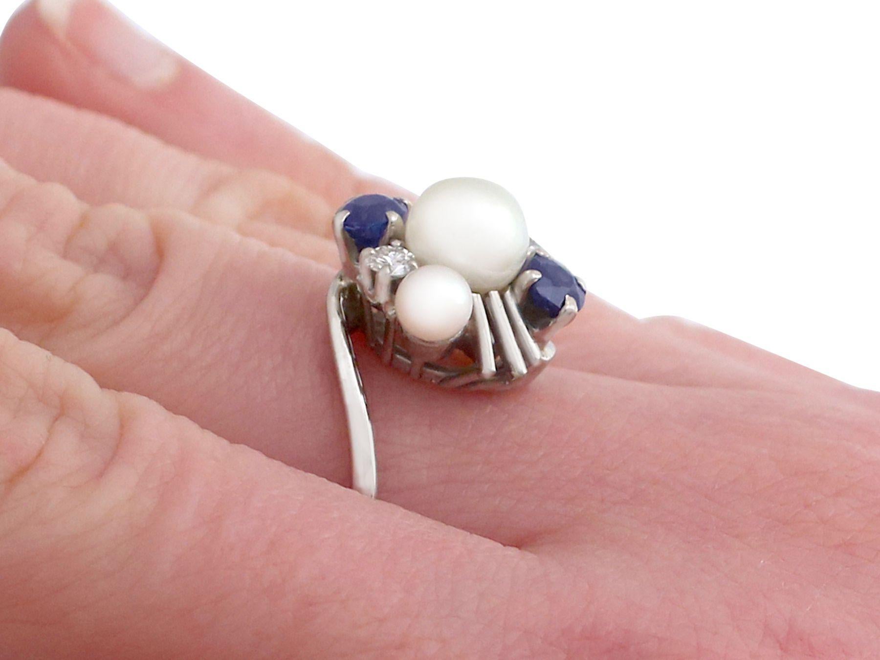 1970s, Pearl and Sapphire Diamond and White Gold Twist Ring In Excellent Condition For Sale In Jesmond, Newcastle Upon Tyne