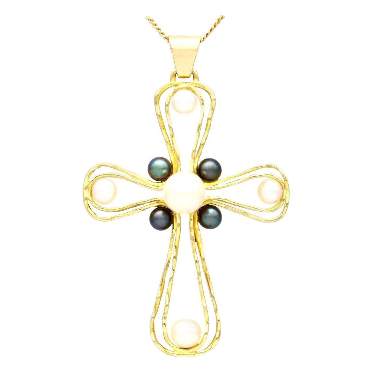 Ciondolo a forma di croce in oro giallo e perle degli anni '70